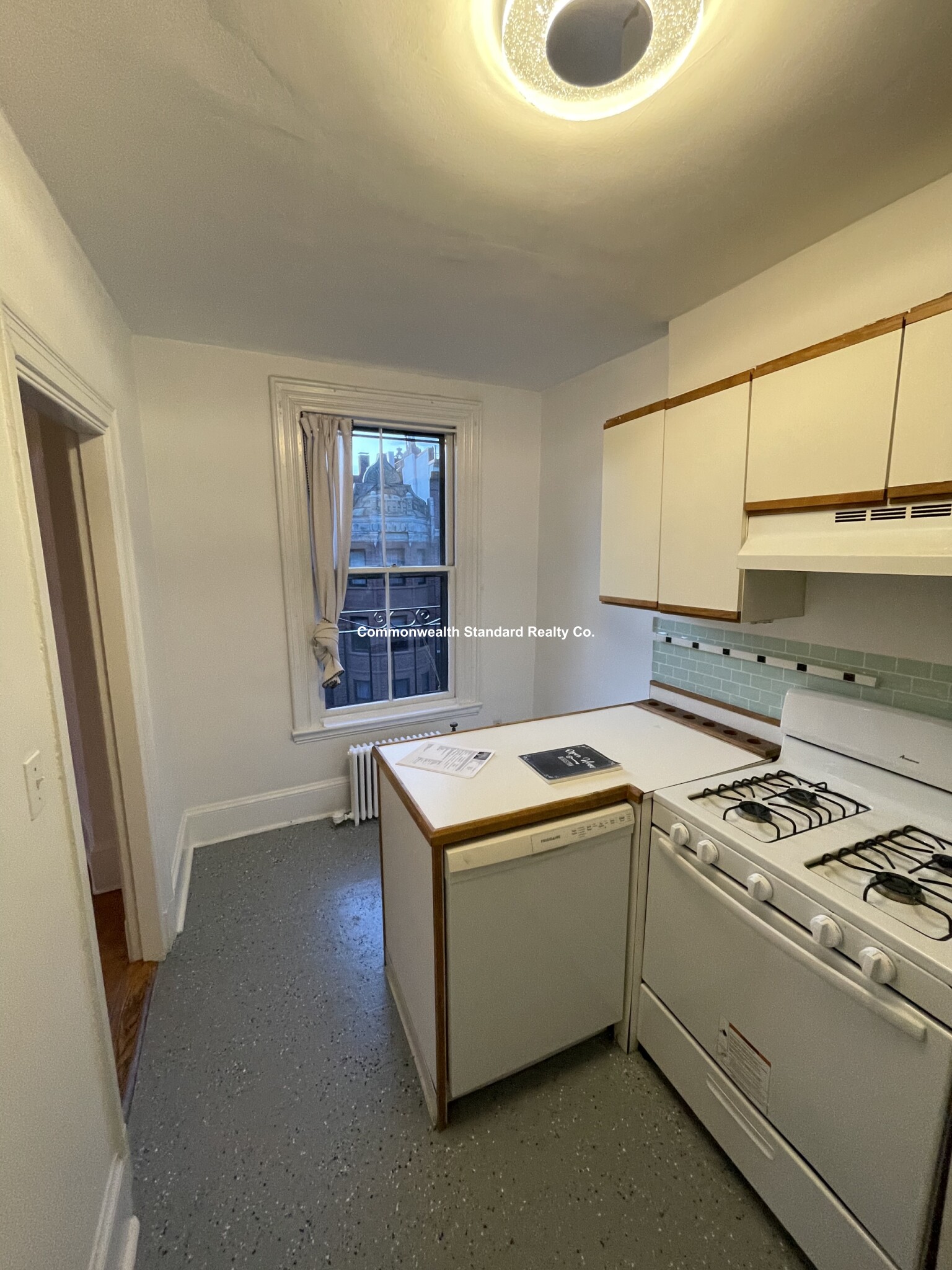 8 Brimmer St, Beacon Hill