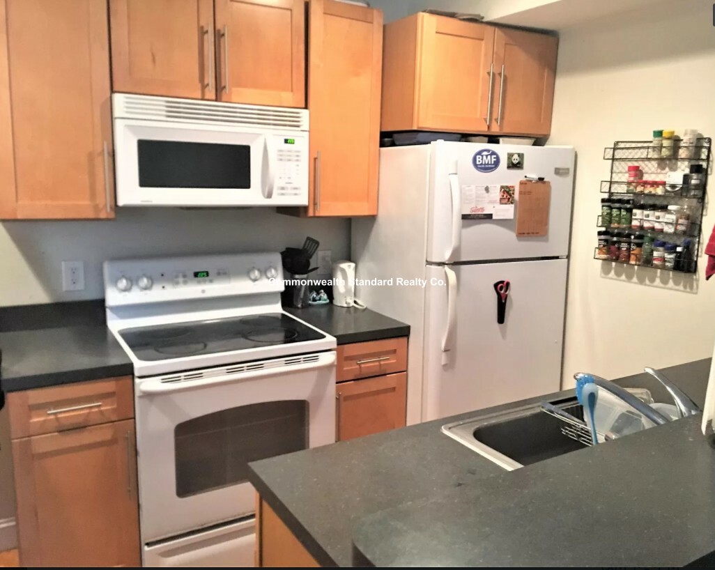 108 Hammond St, South End