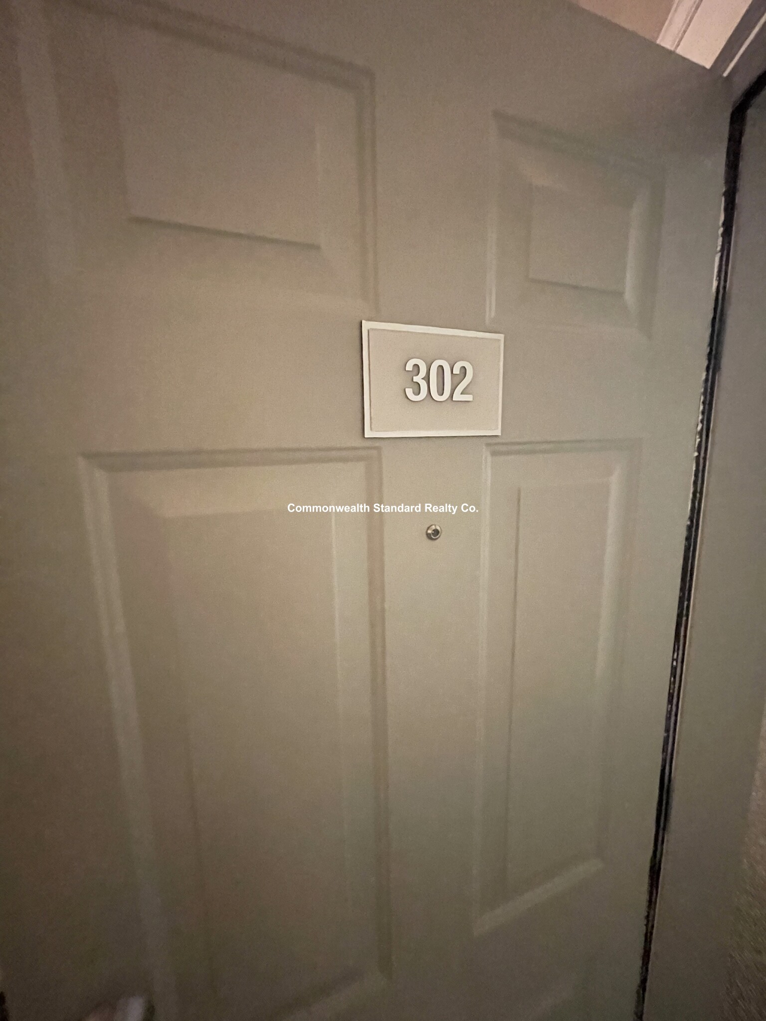 833 Beacon St, Fenway