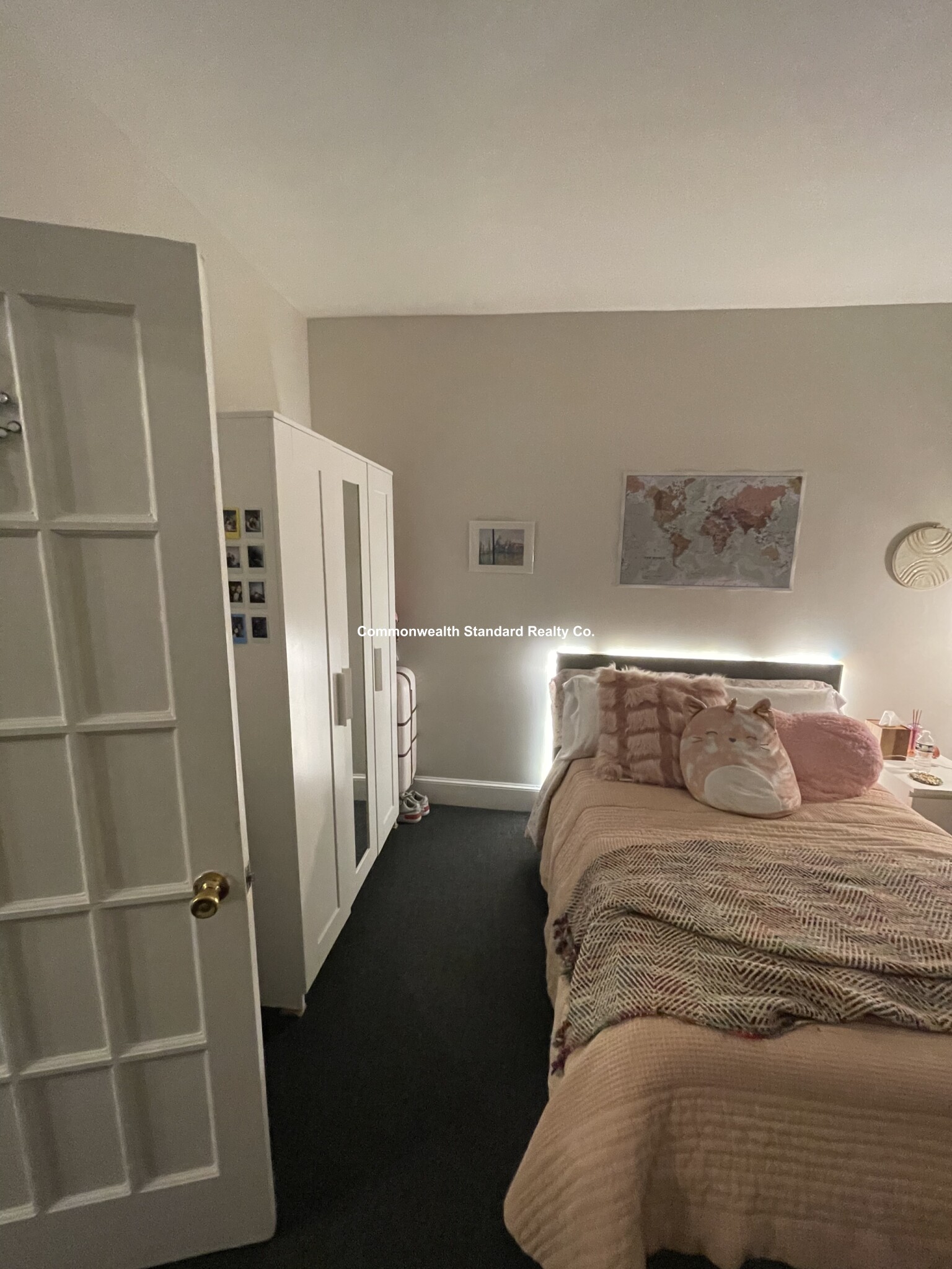 833 Beacon St, Fenway