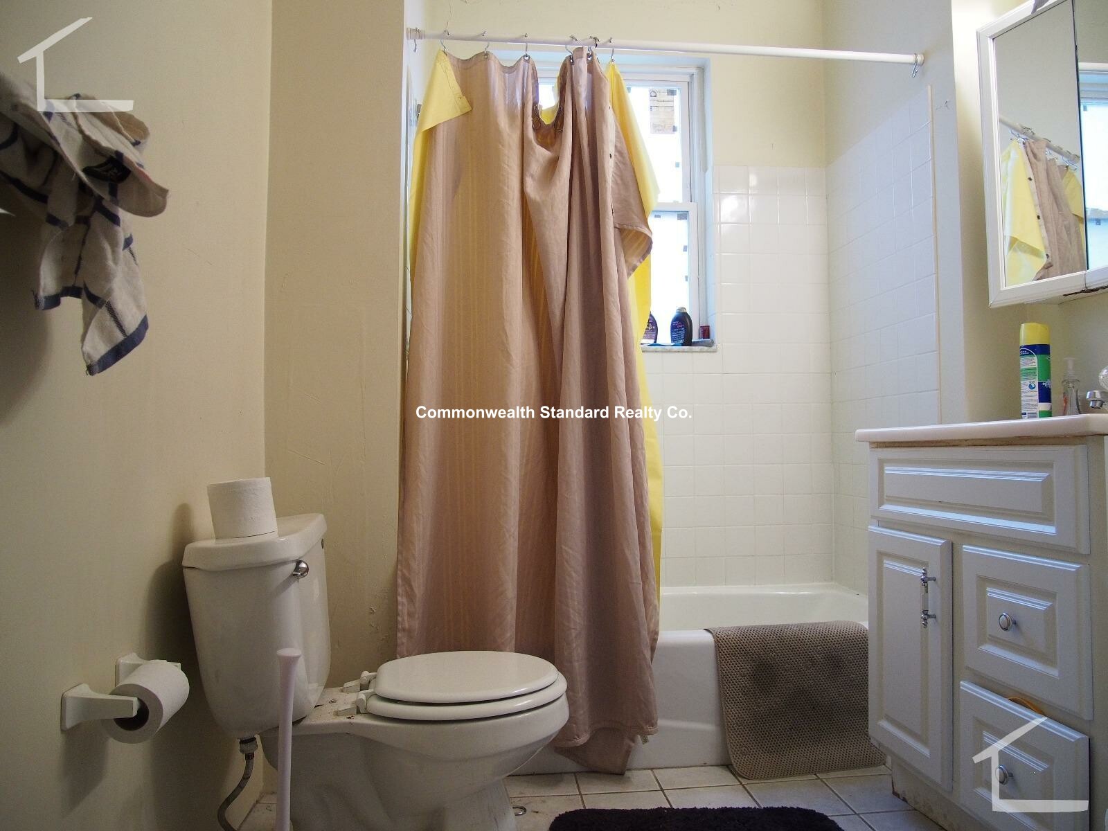 5 bed, 2 bath apartment for rent at 32 Chester St Unit 2, Allston — photo 3 of 11