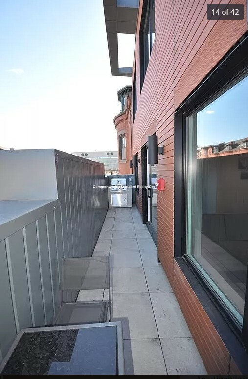 1 Parmelee, South End