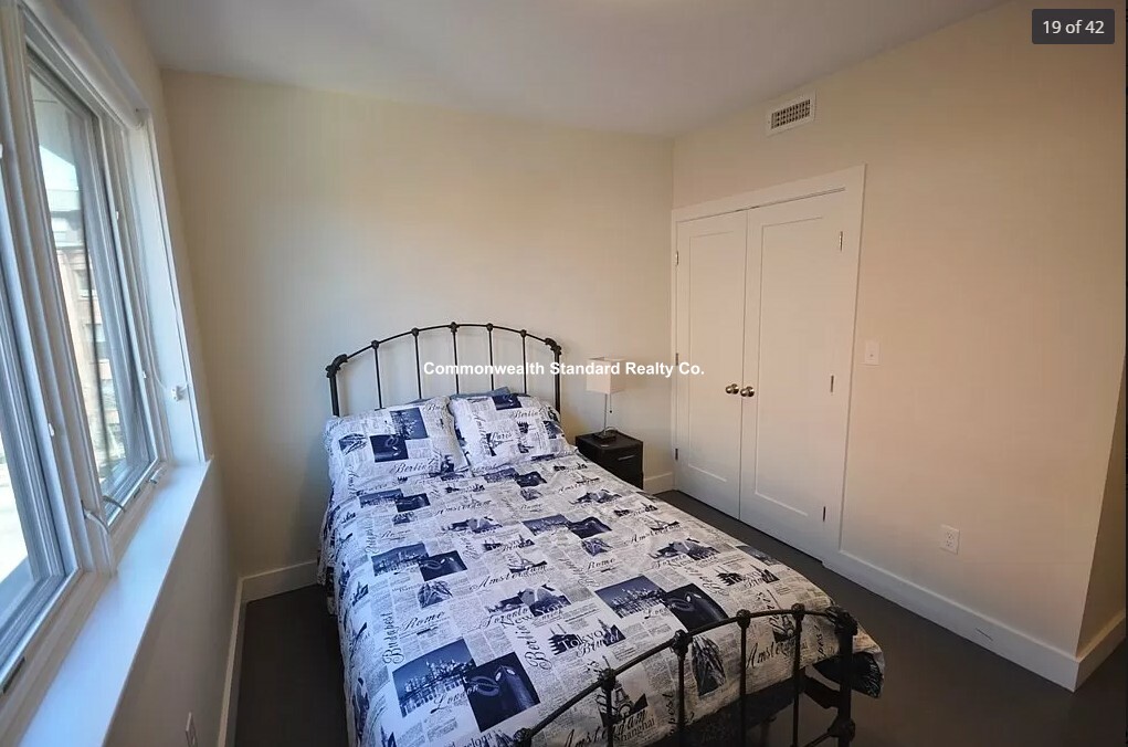 1 Parmelee, South End