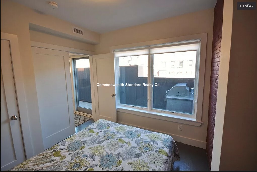 1 Parmelee, South End