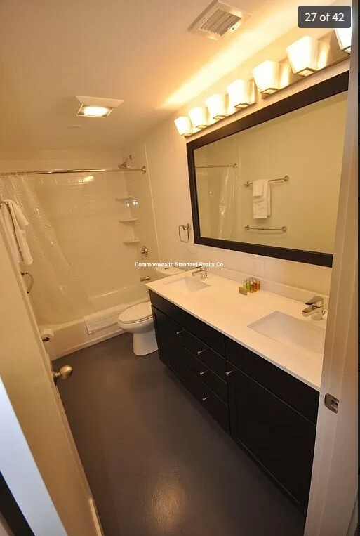 1 Parmelee, South End