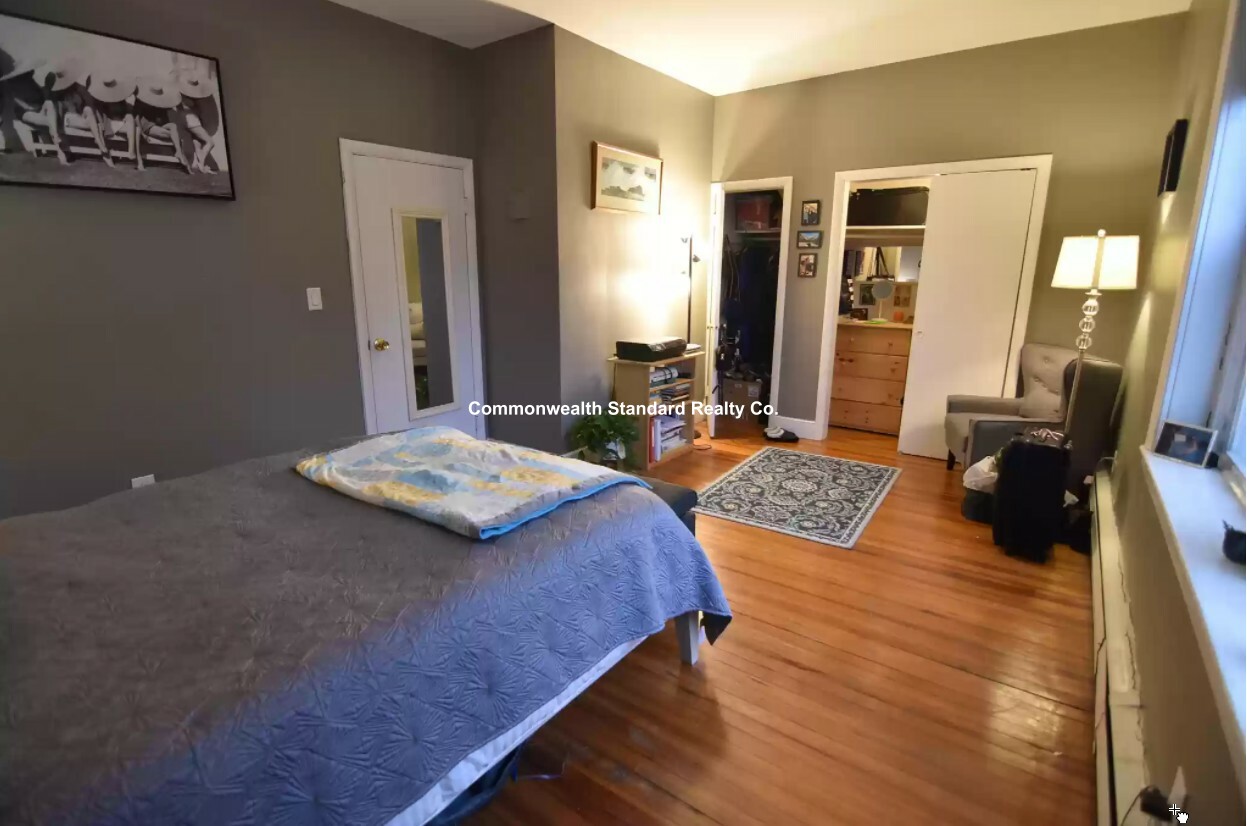 202 Saint Paul St, Coolidge Corner