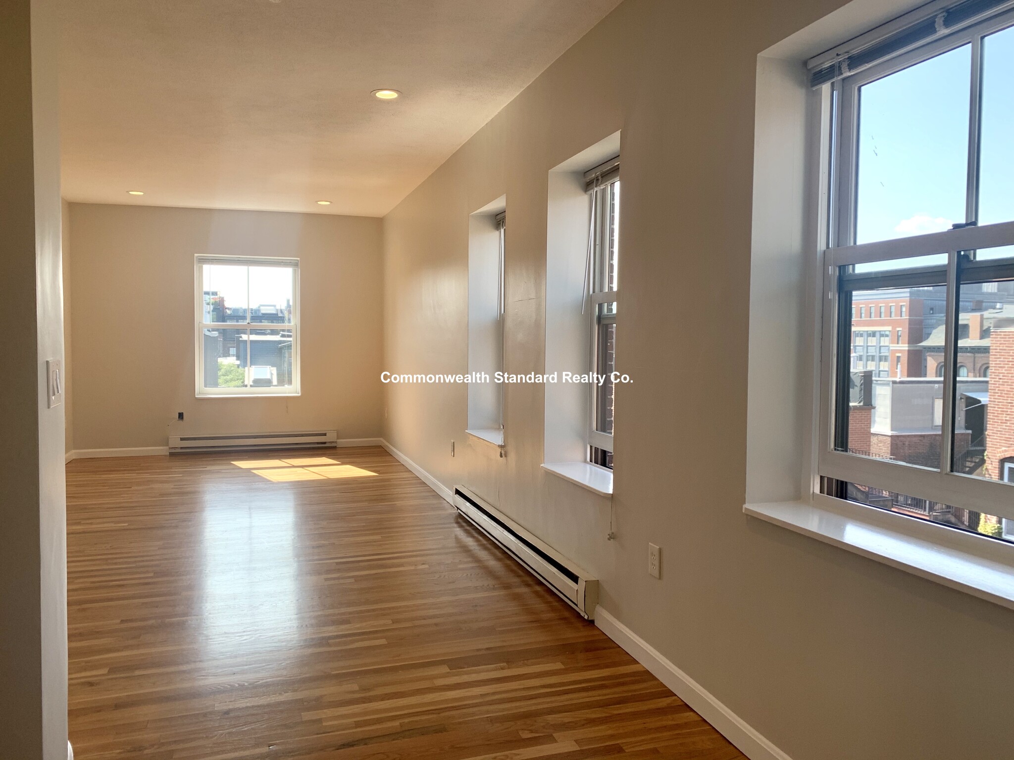 3 Worcester Sq, South End