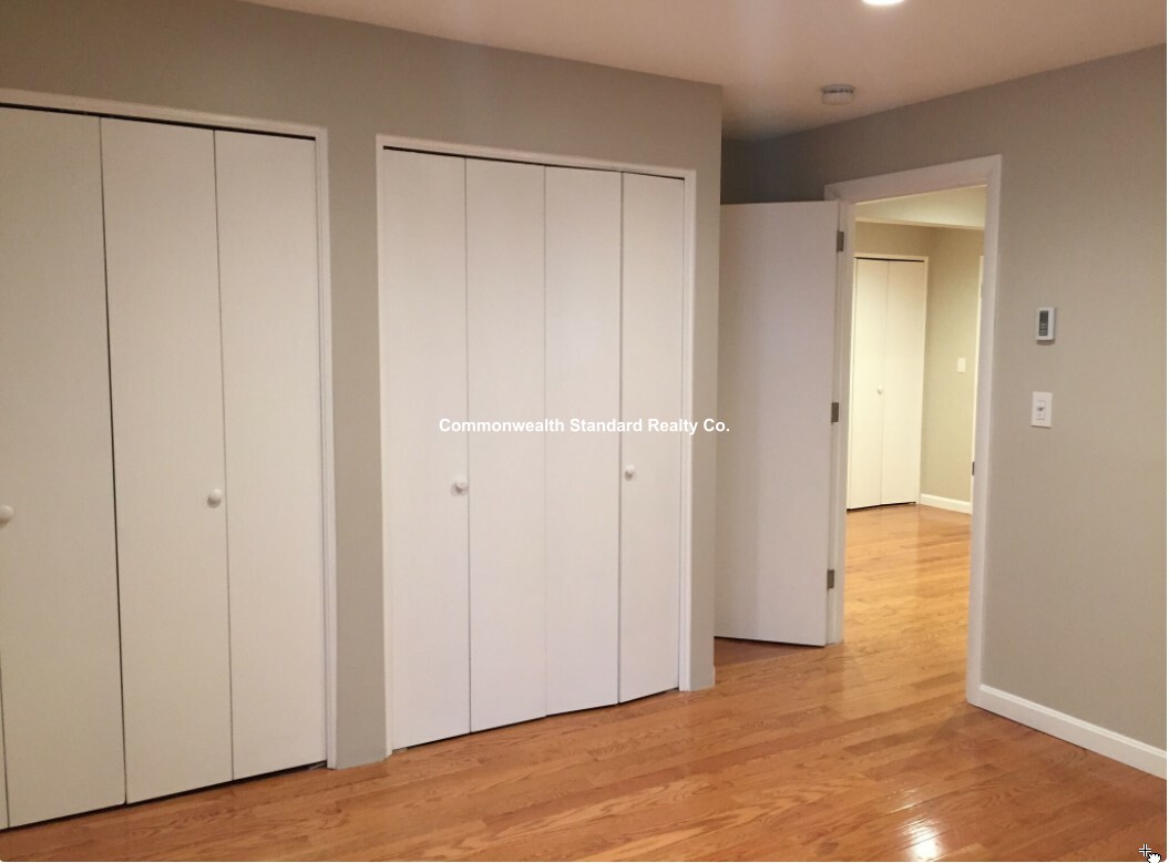 3 Worcester Sq, South End