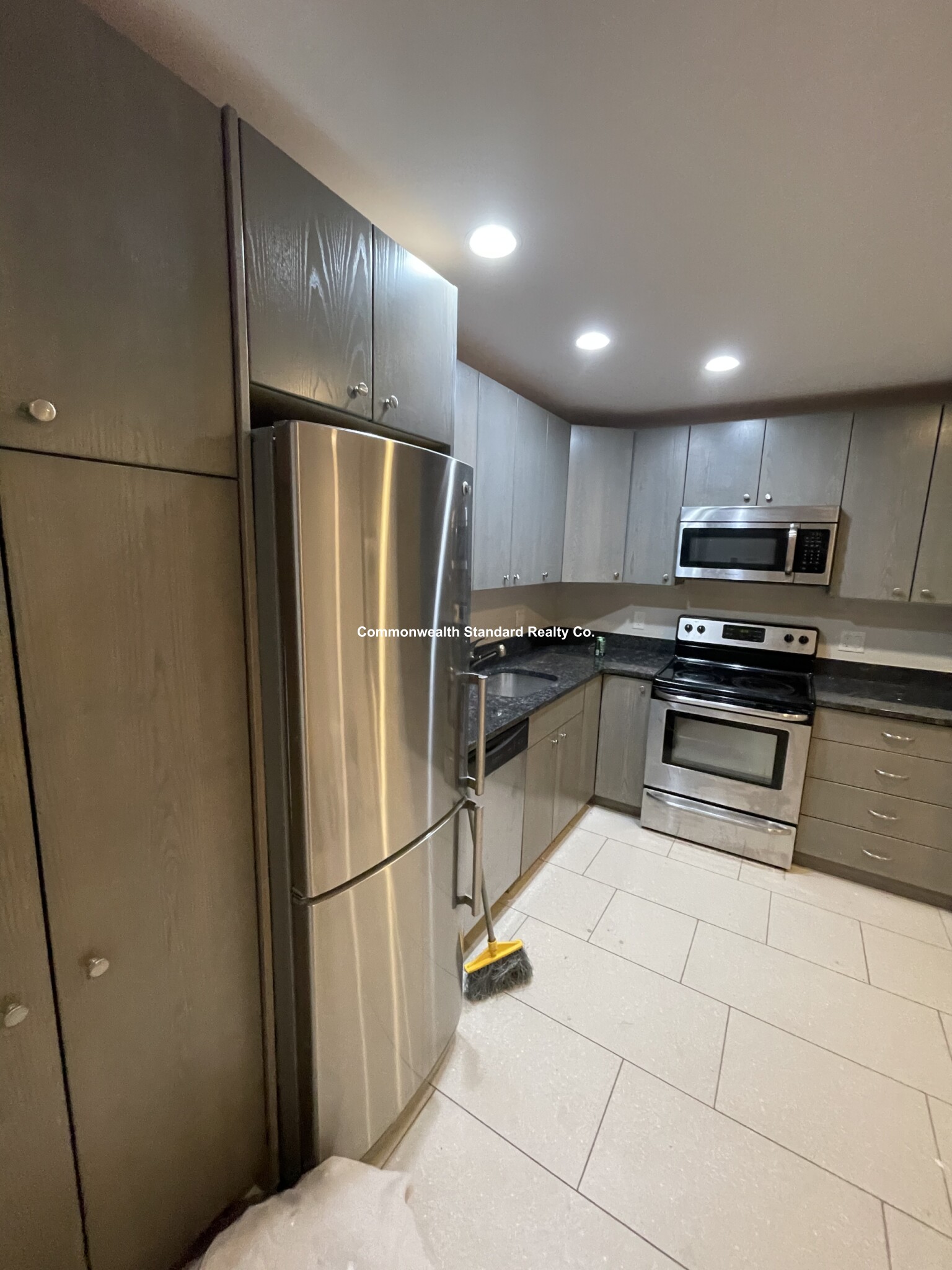 557 Columbus Ave, South End