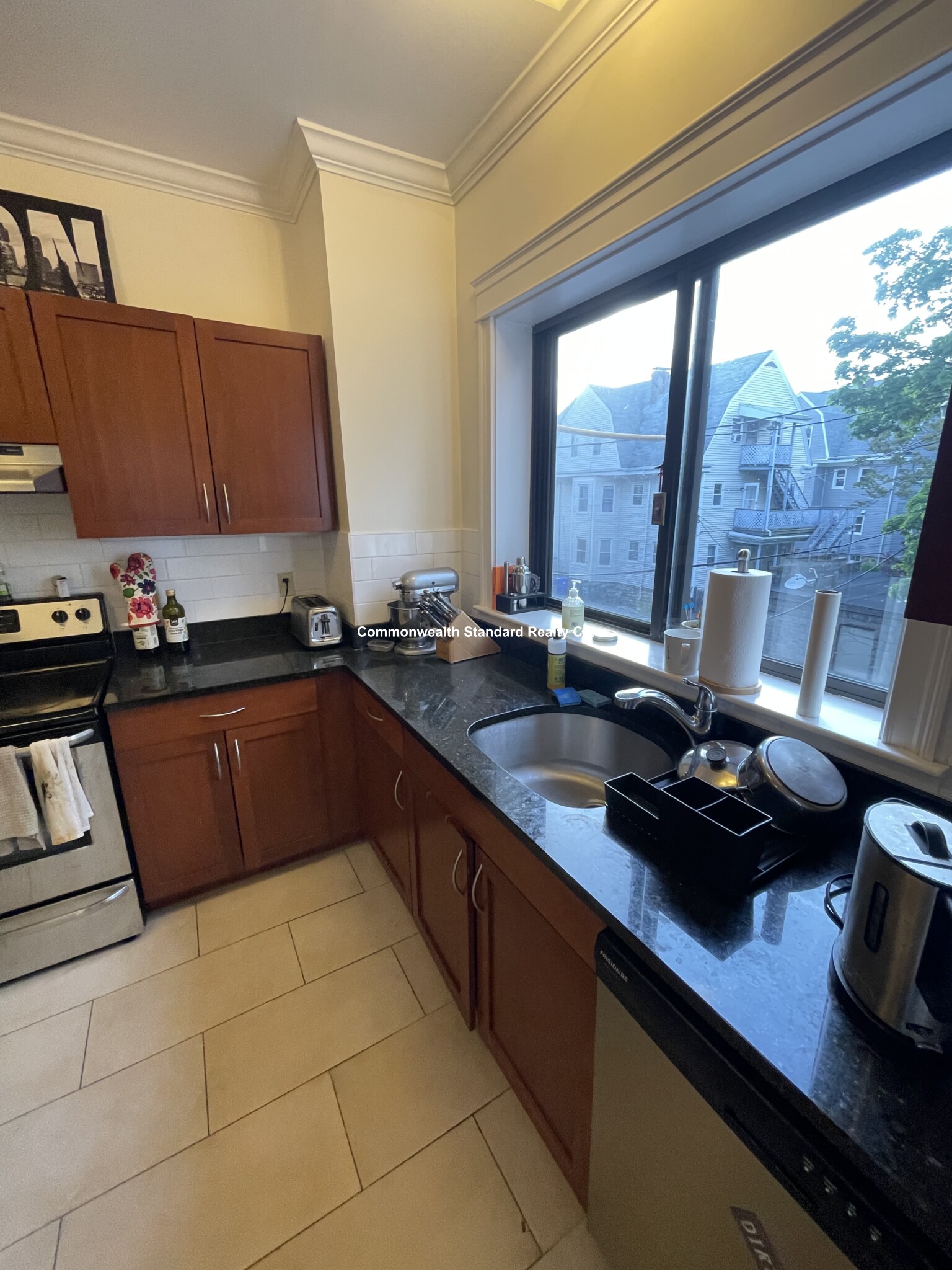 27 Glenville Ave, Allston