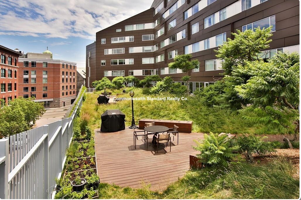 9 Broadway, South Boston