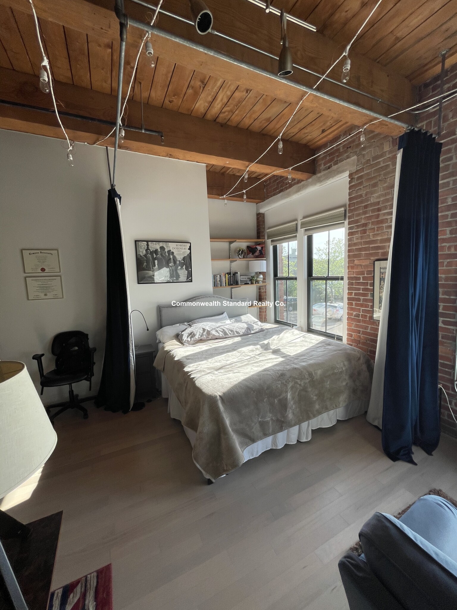 9 Broadway, South Boston