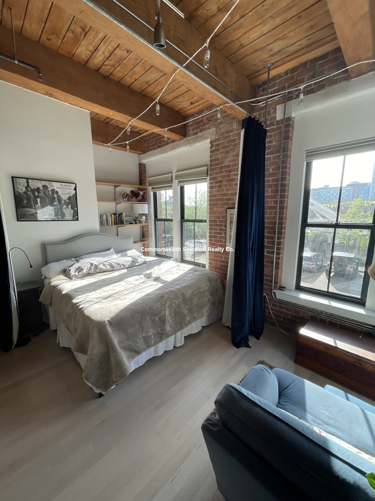 9 Broadway, South Boston