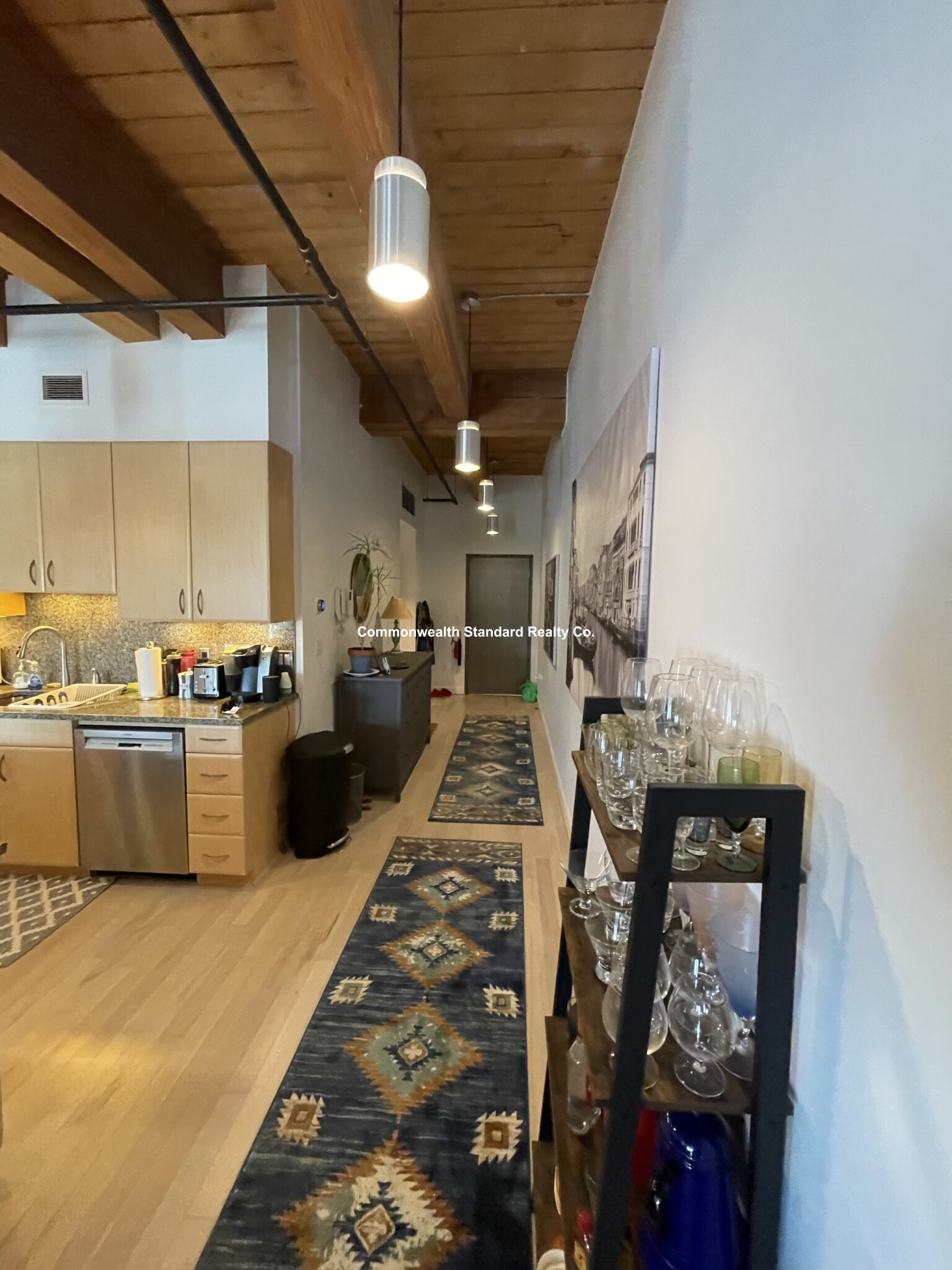 9 Broadway, South Boston