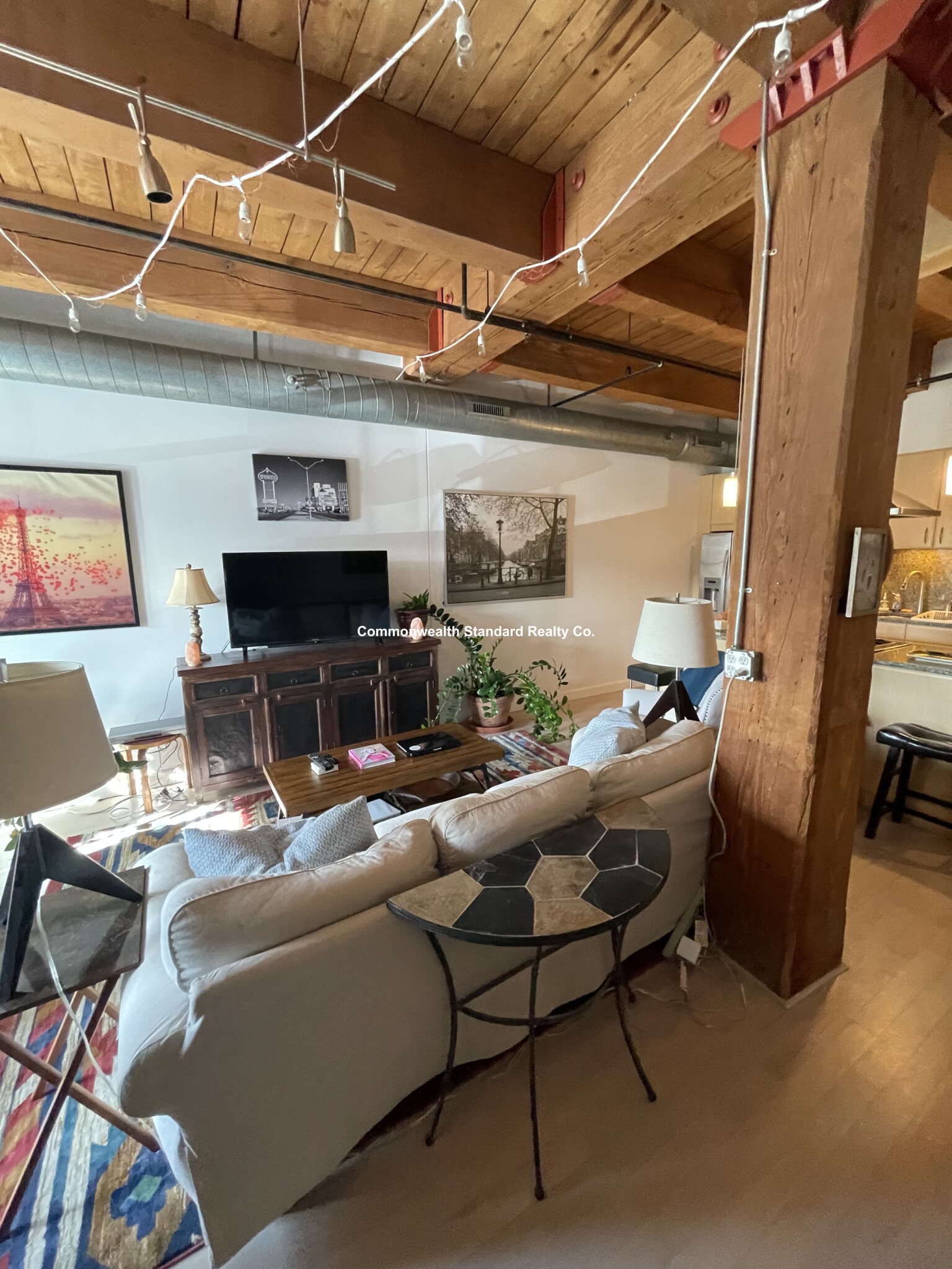 9 Broadway, South Boston