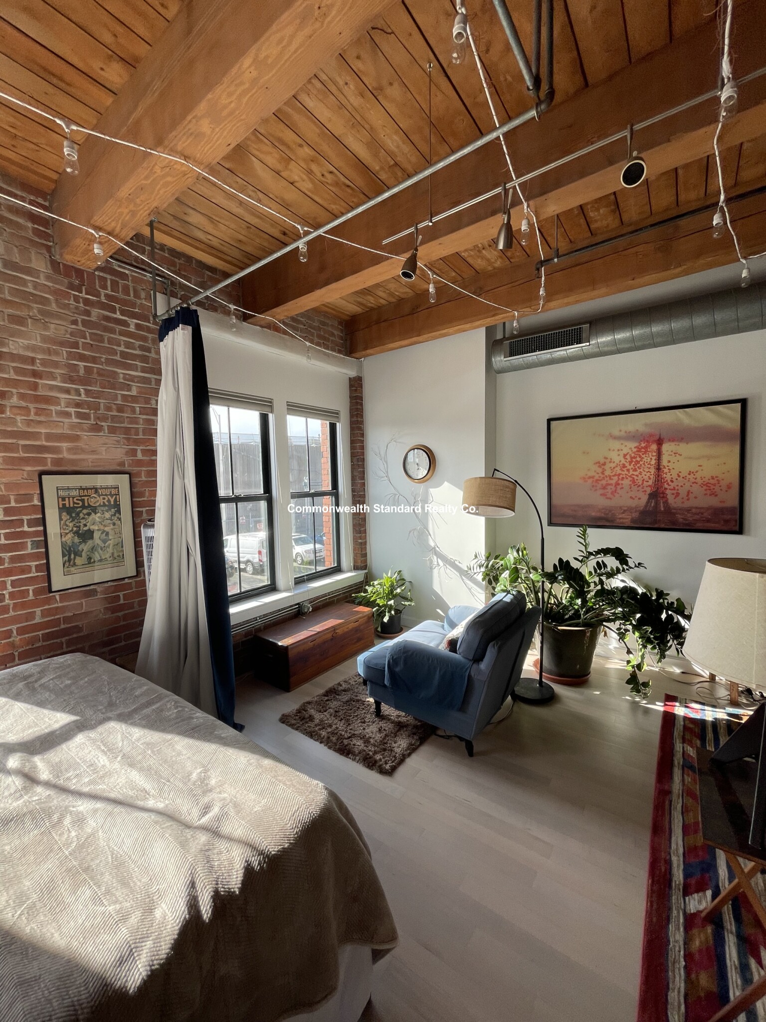 9 Broadway, South Boston