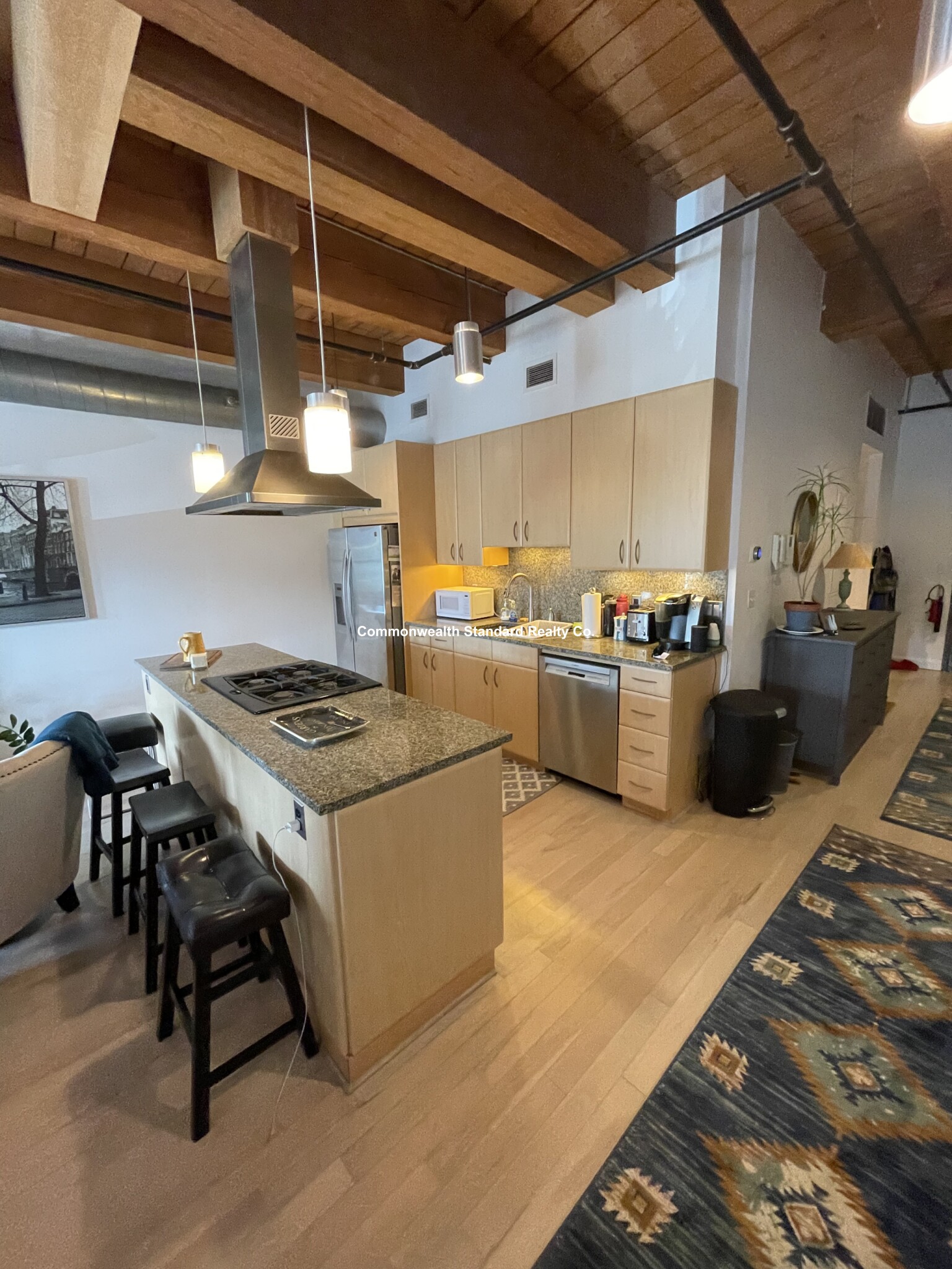 9 Broadway, South Boston