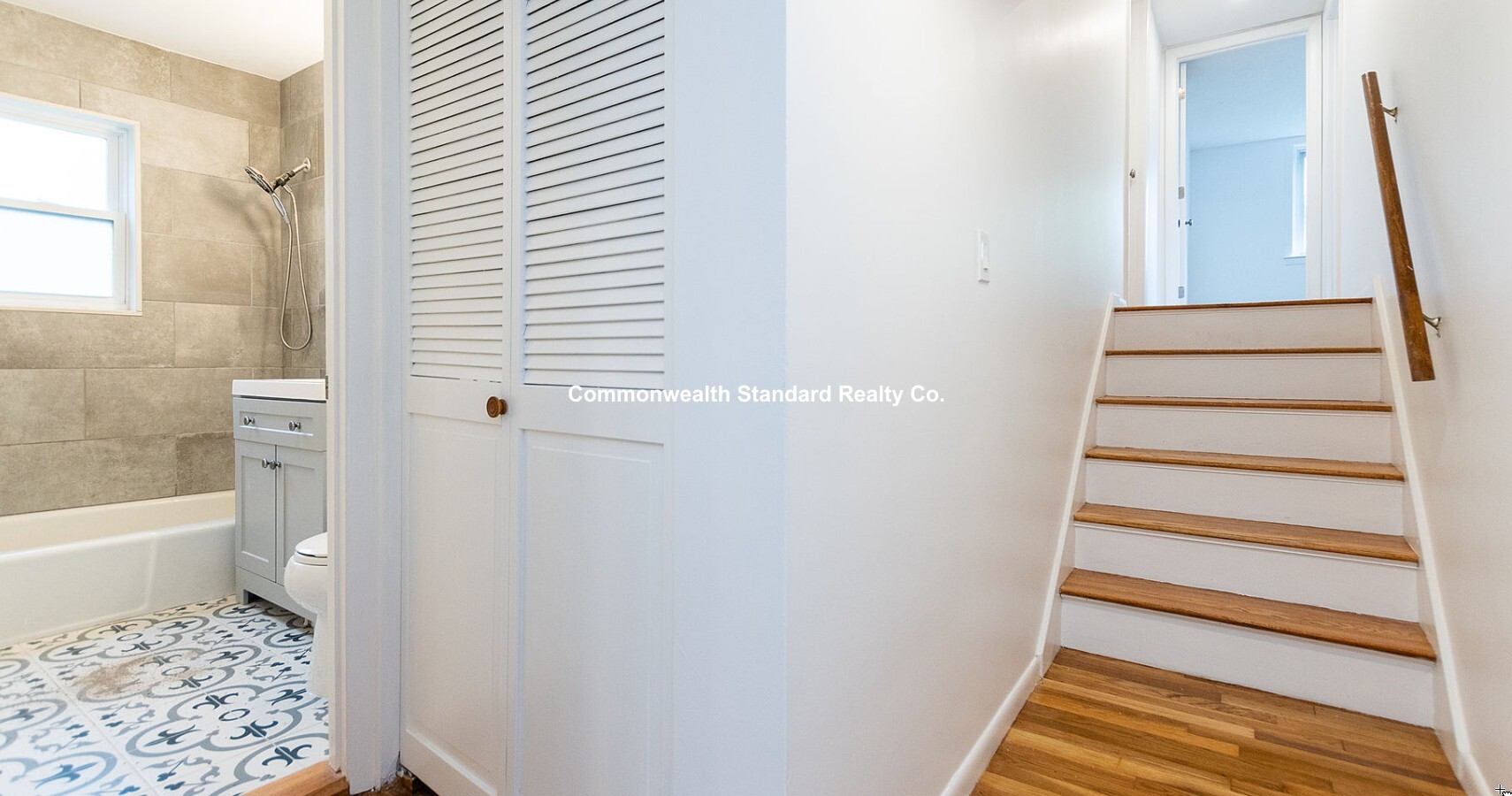 4 Kippy Dr, Newton