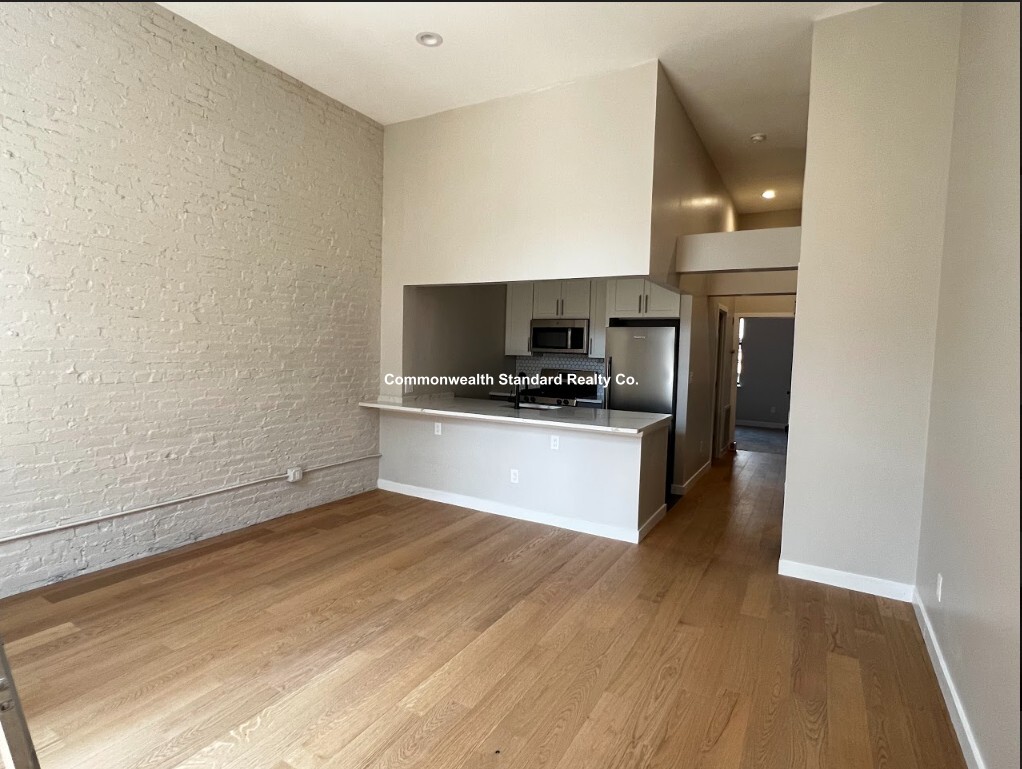 1661 Washington St, South End