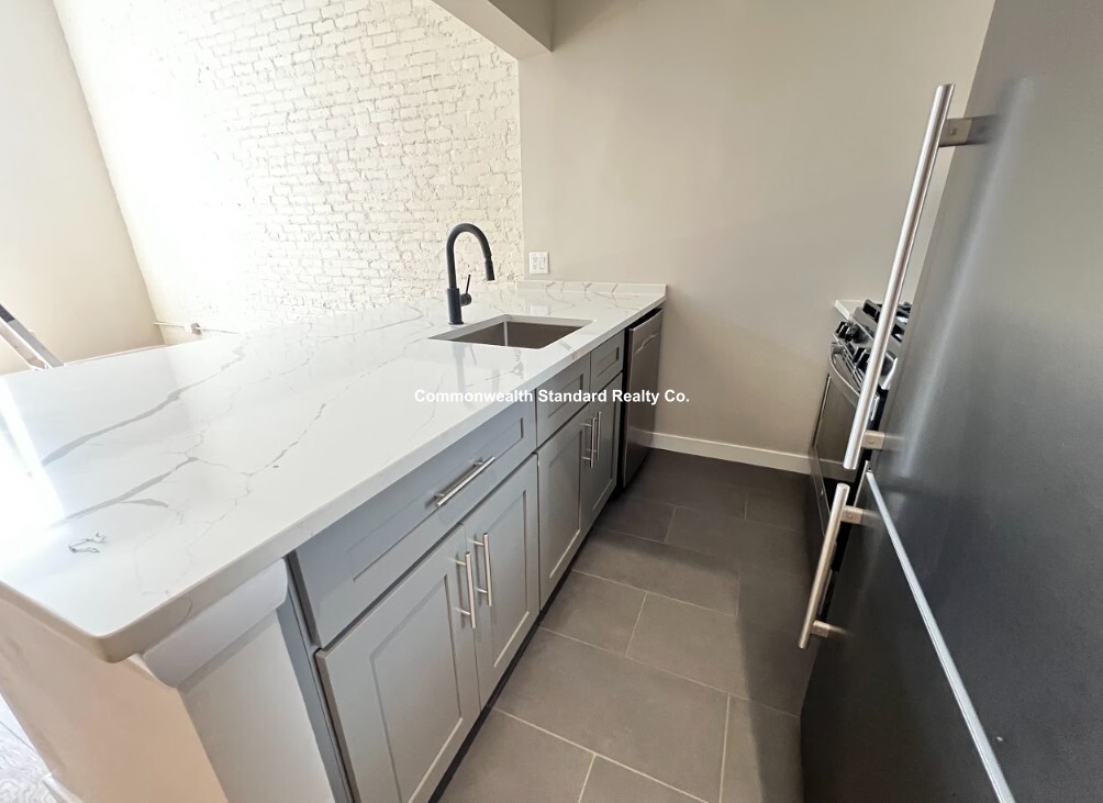 1661 Washington St, South End