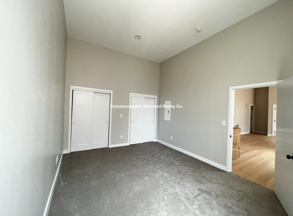 1661 Washington St, South End