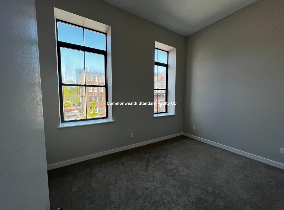 1661 Washington St, South End