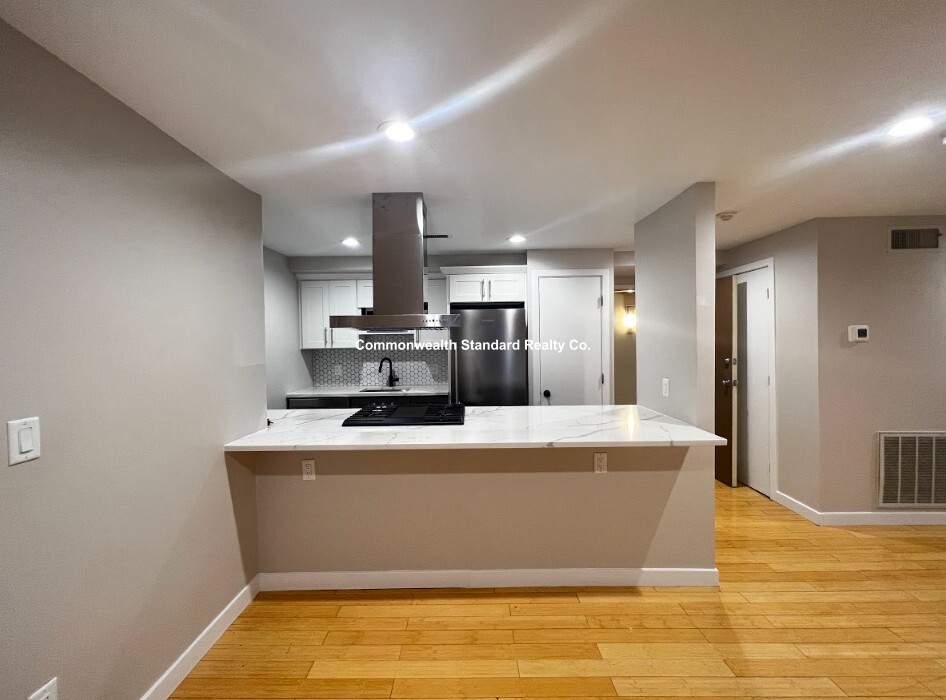 1661 Washington St, South End