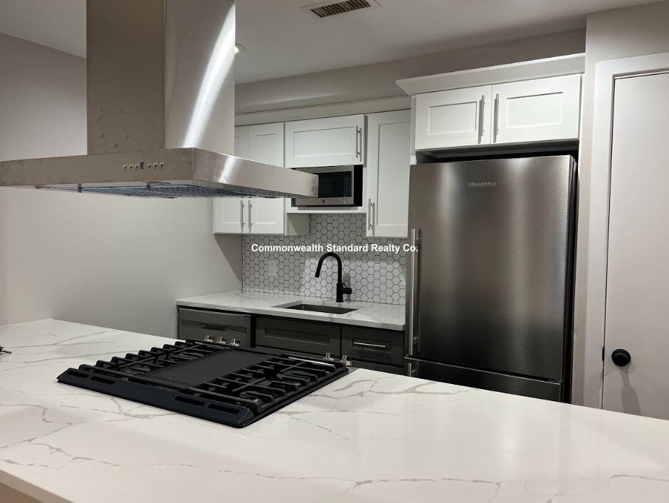 1661 Washington St, South End