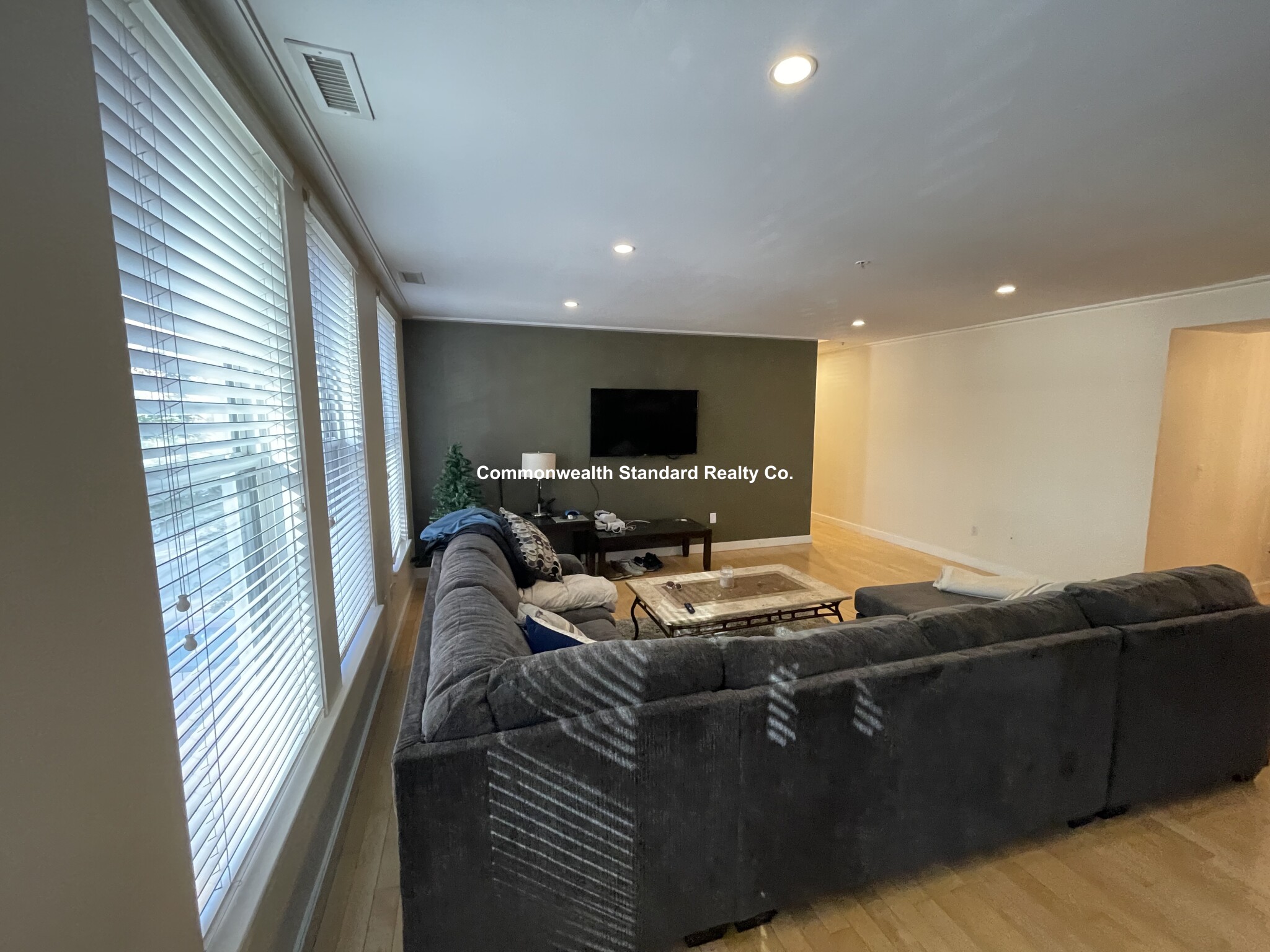 335 2nd St, South Boston