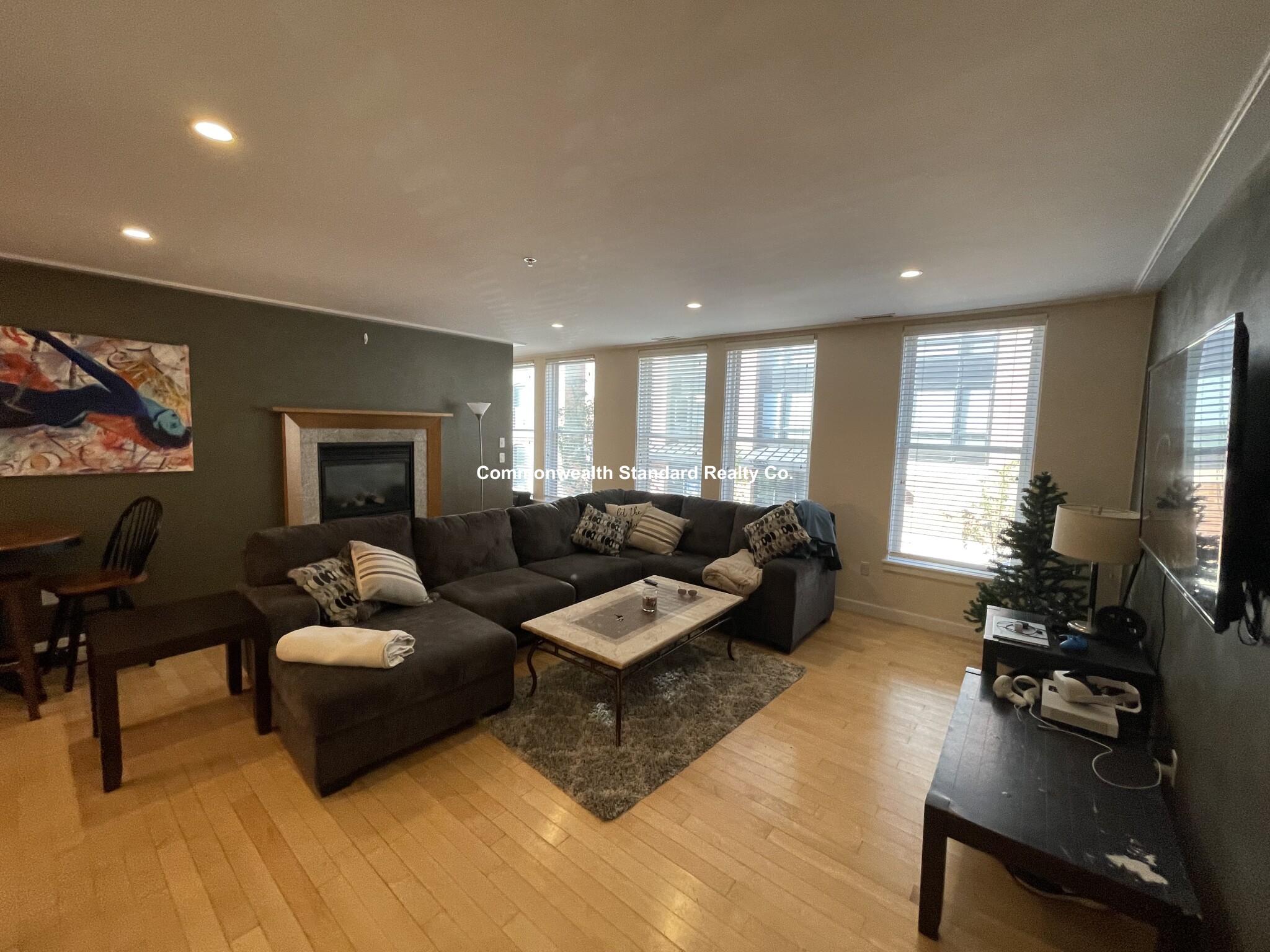 335 2nd St, South Boston