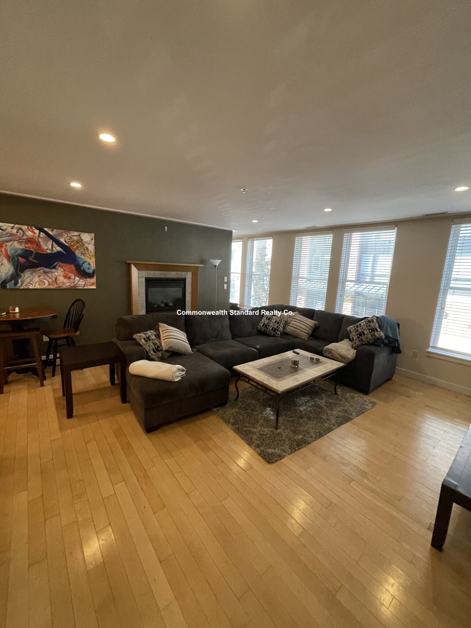 335 2nd St, South Boston