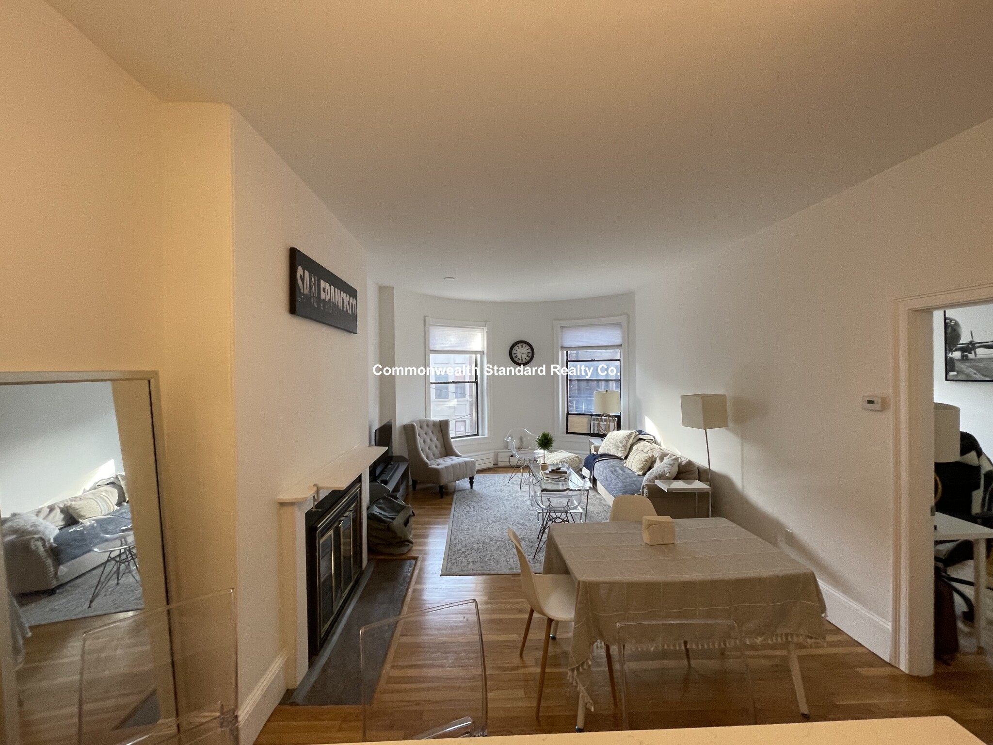 922 Beacon St, Fenway