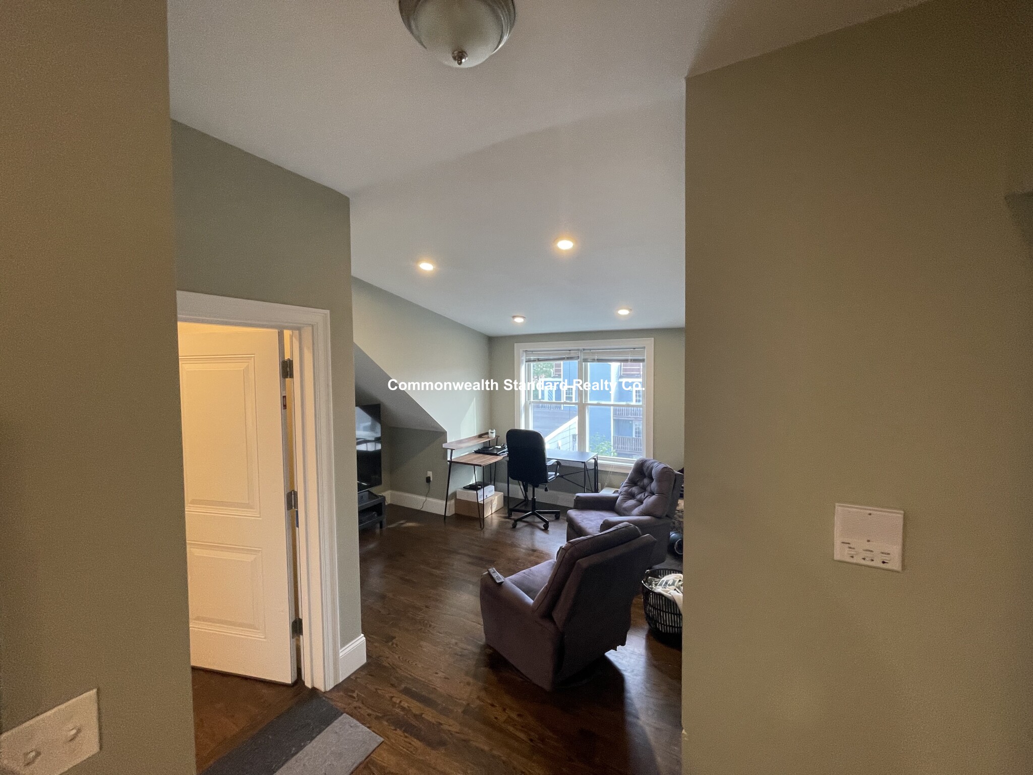 154 Gold St, South Boston