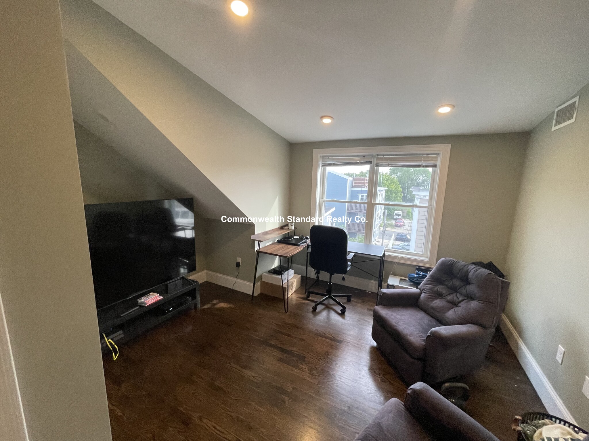 154 Gold St, South Boston