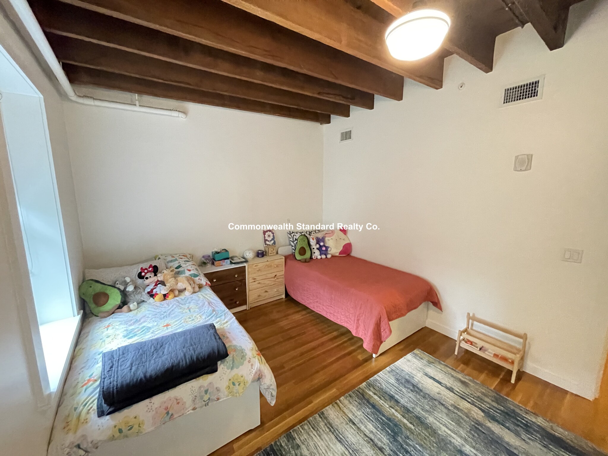 17 Saint Marys Ct, Longwood