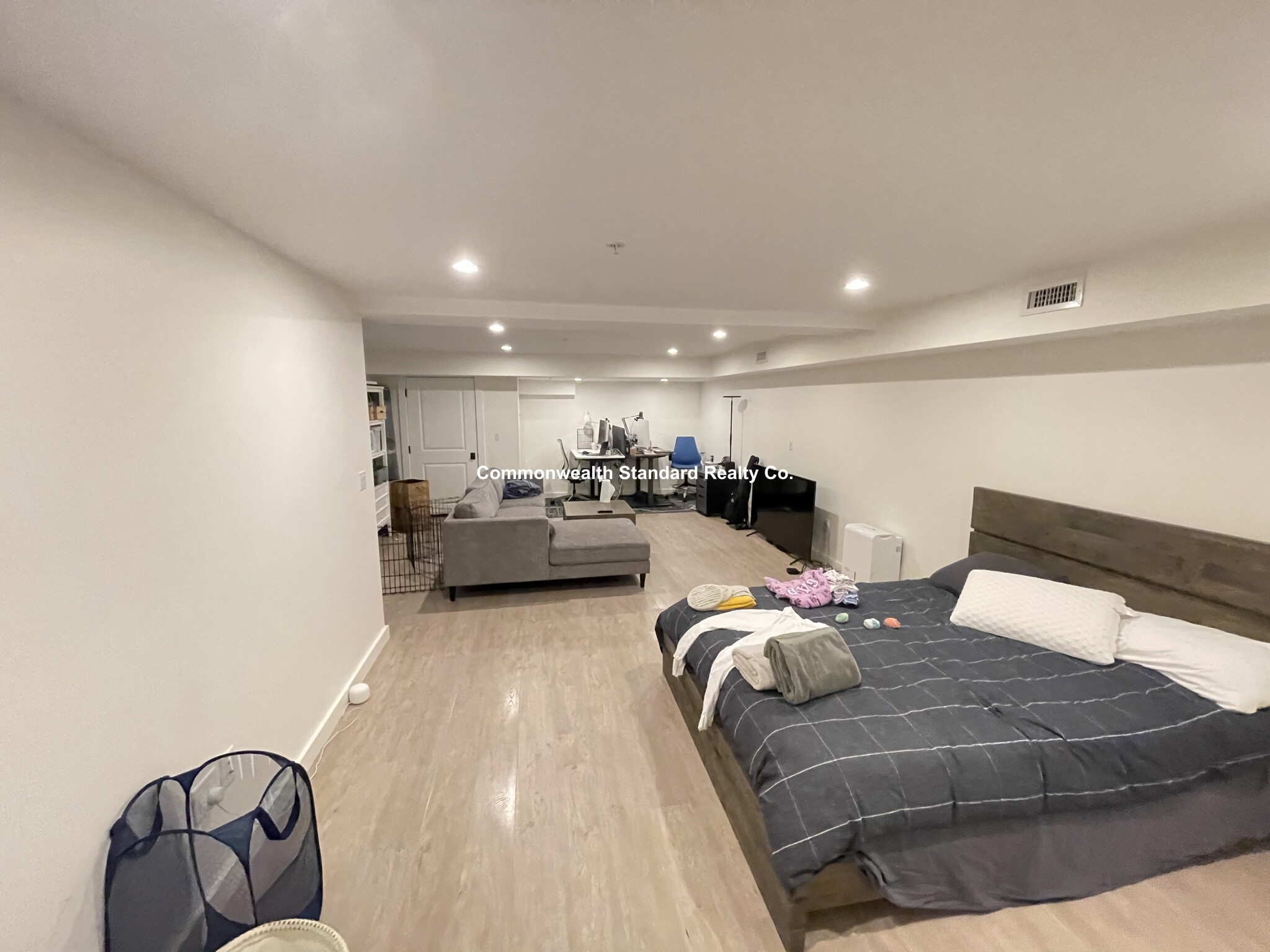 17 Saint Marys Ct, Longwood