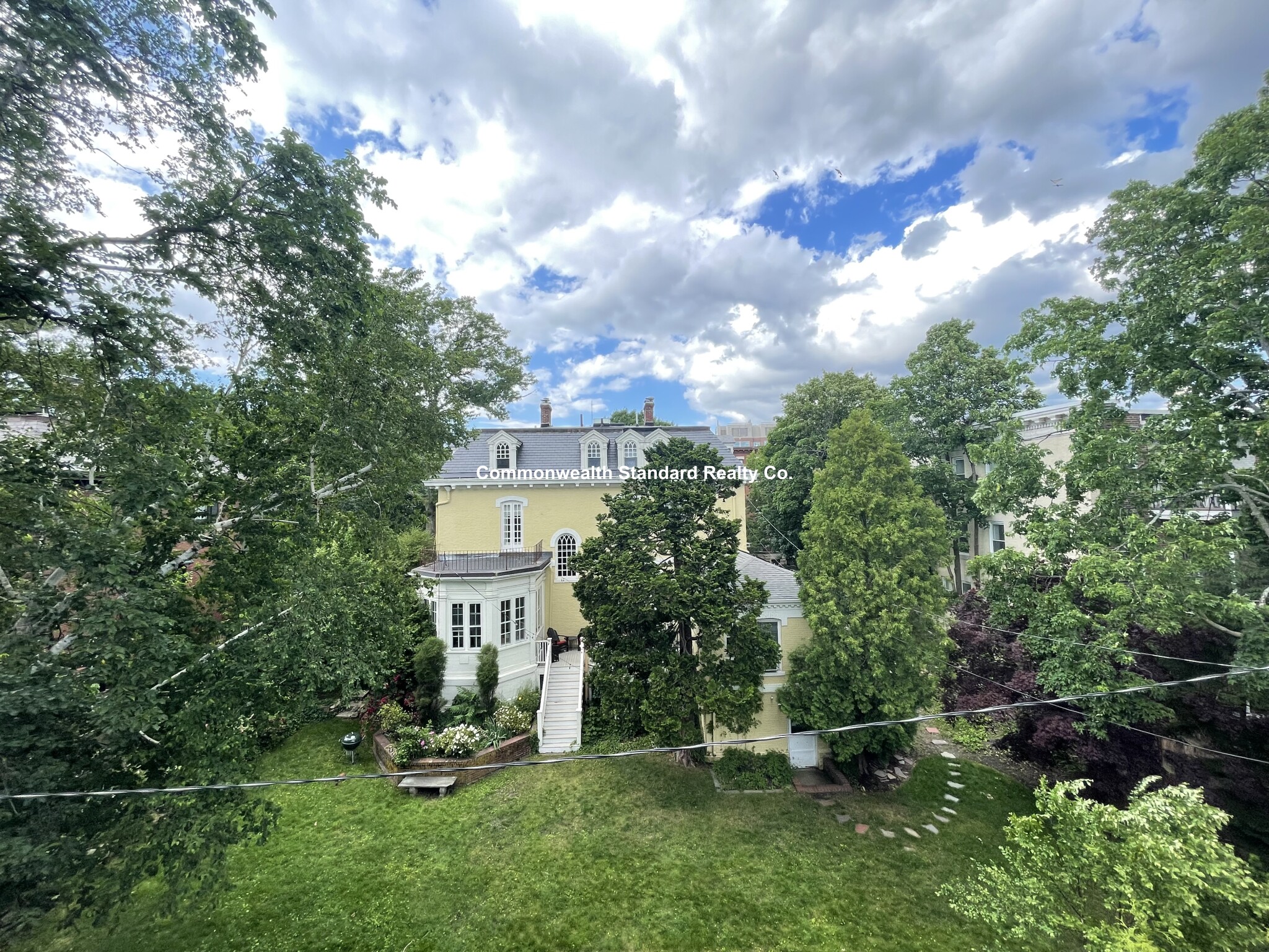 17 Saint Marys Ct, Longwood