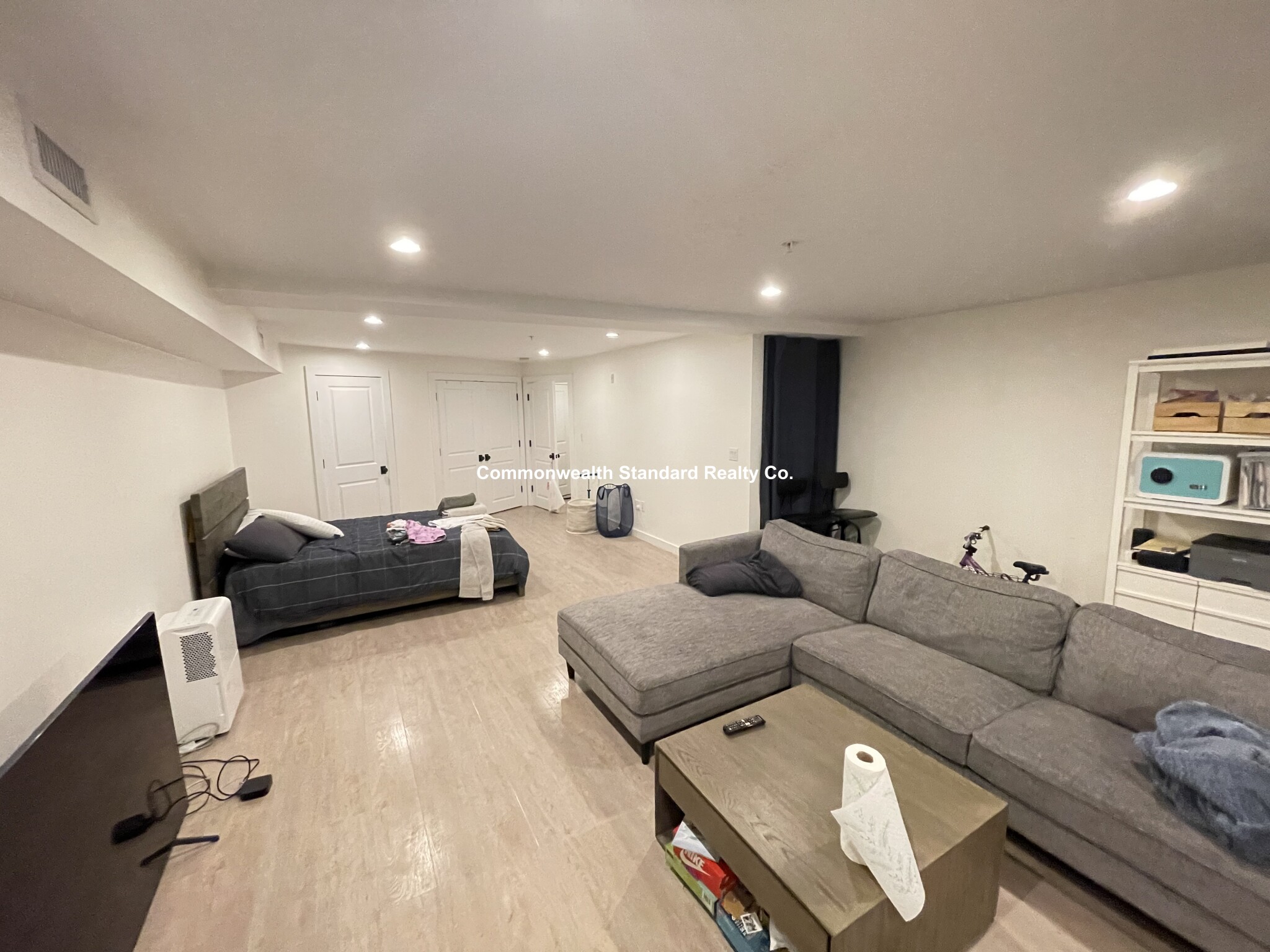 17 Saint Marys Ct, Longwood