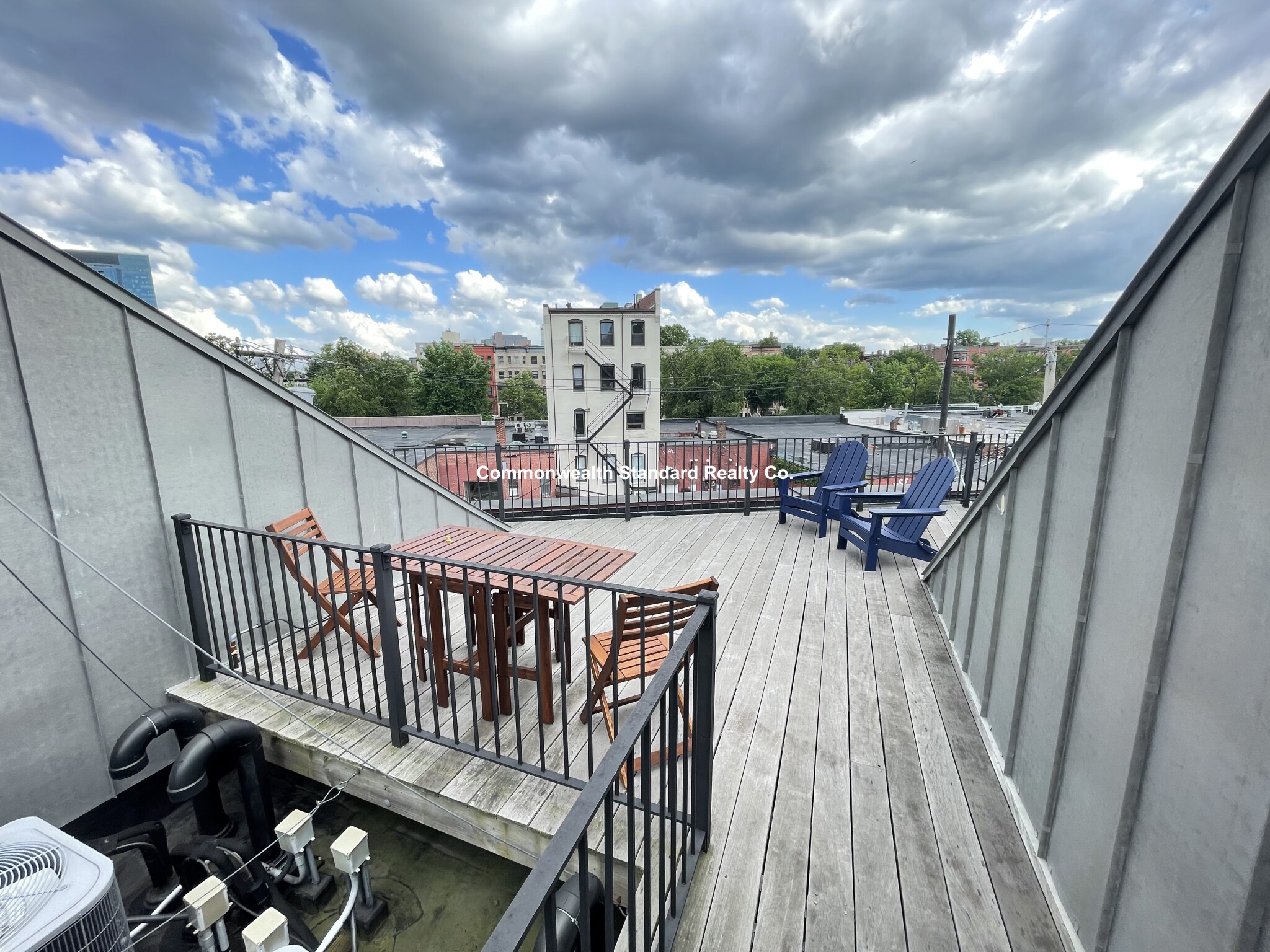 17 Saint Marys Ct, Longwood