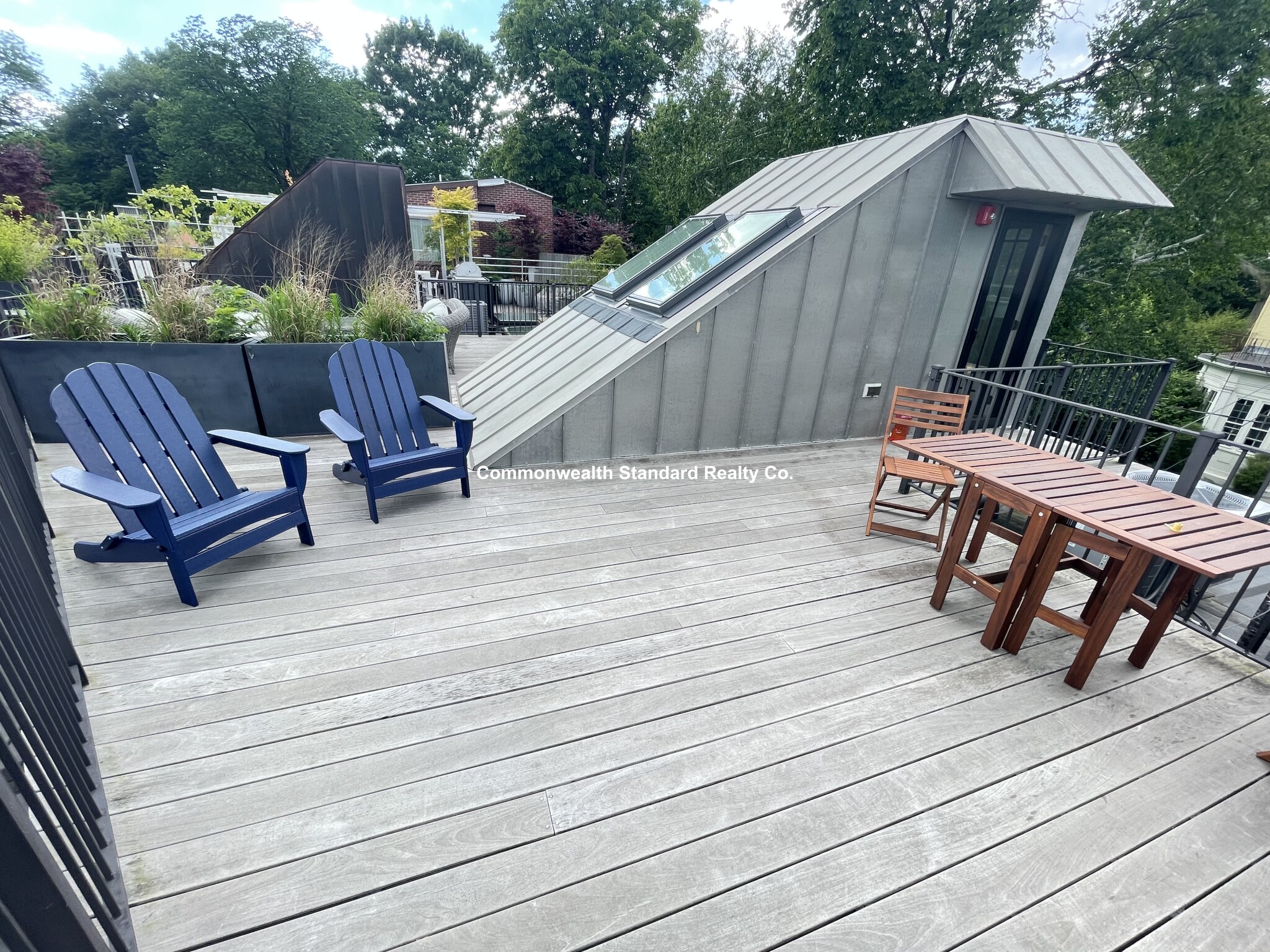 17 Saint Marys Ct, Longwood