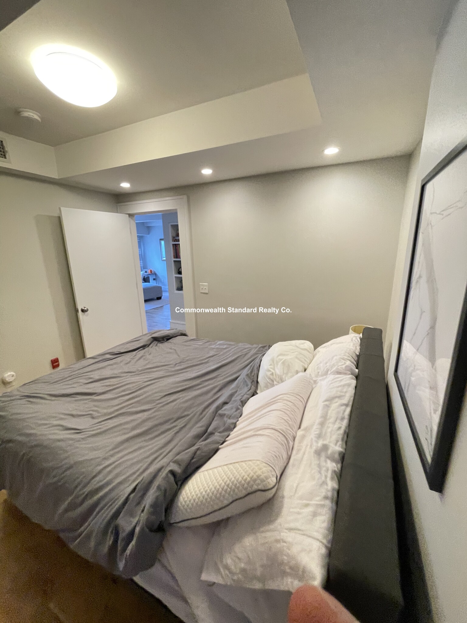 126 Charles St, East Cambridge