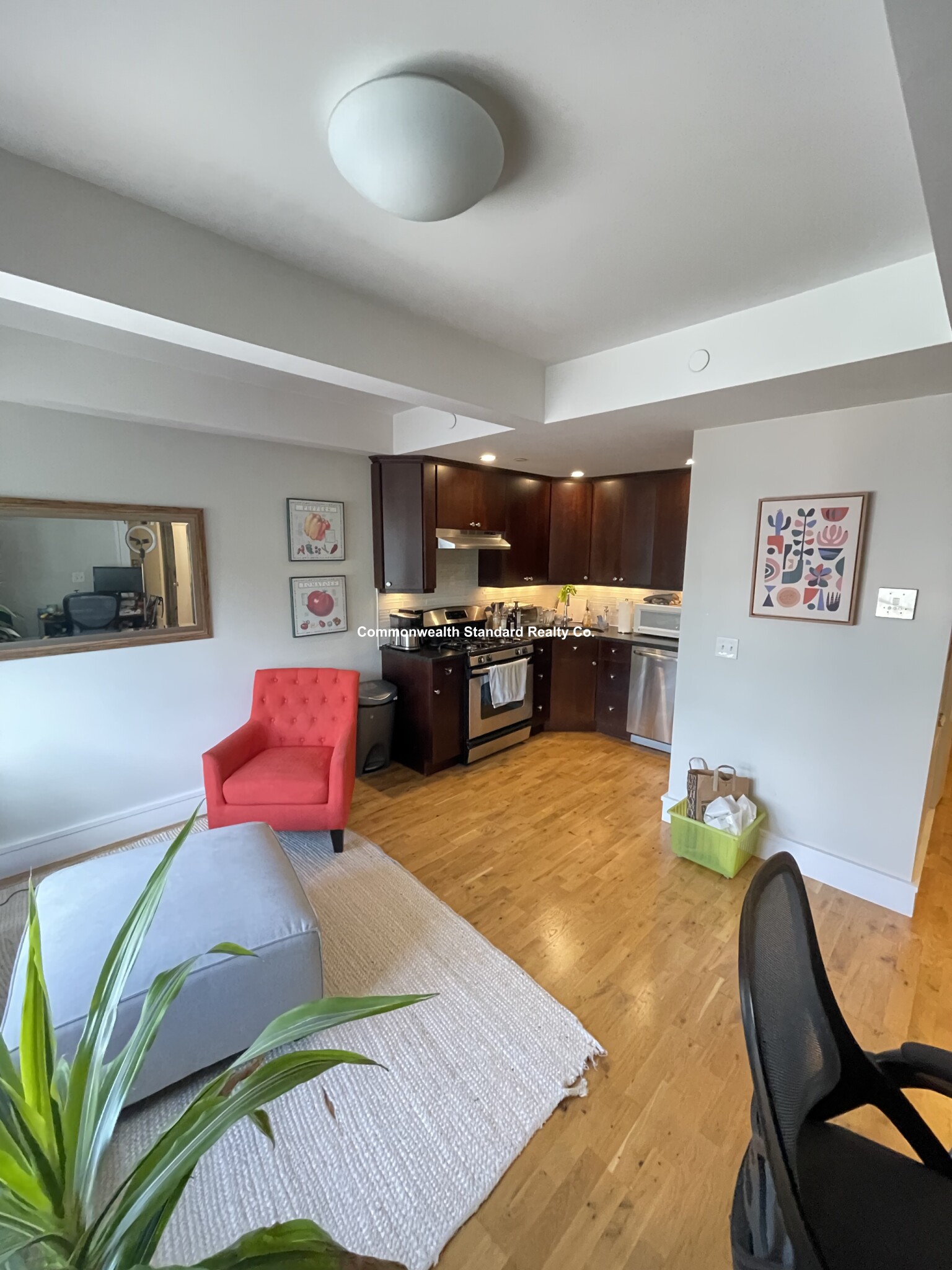 126 Charles St, East Cambridge