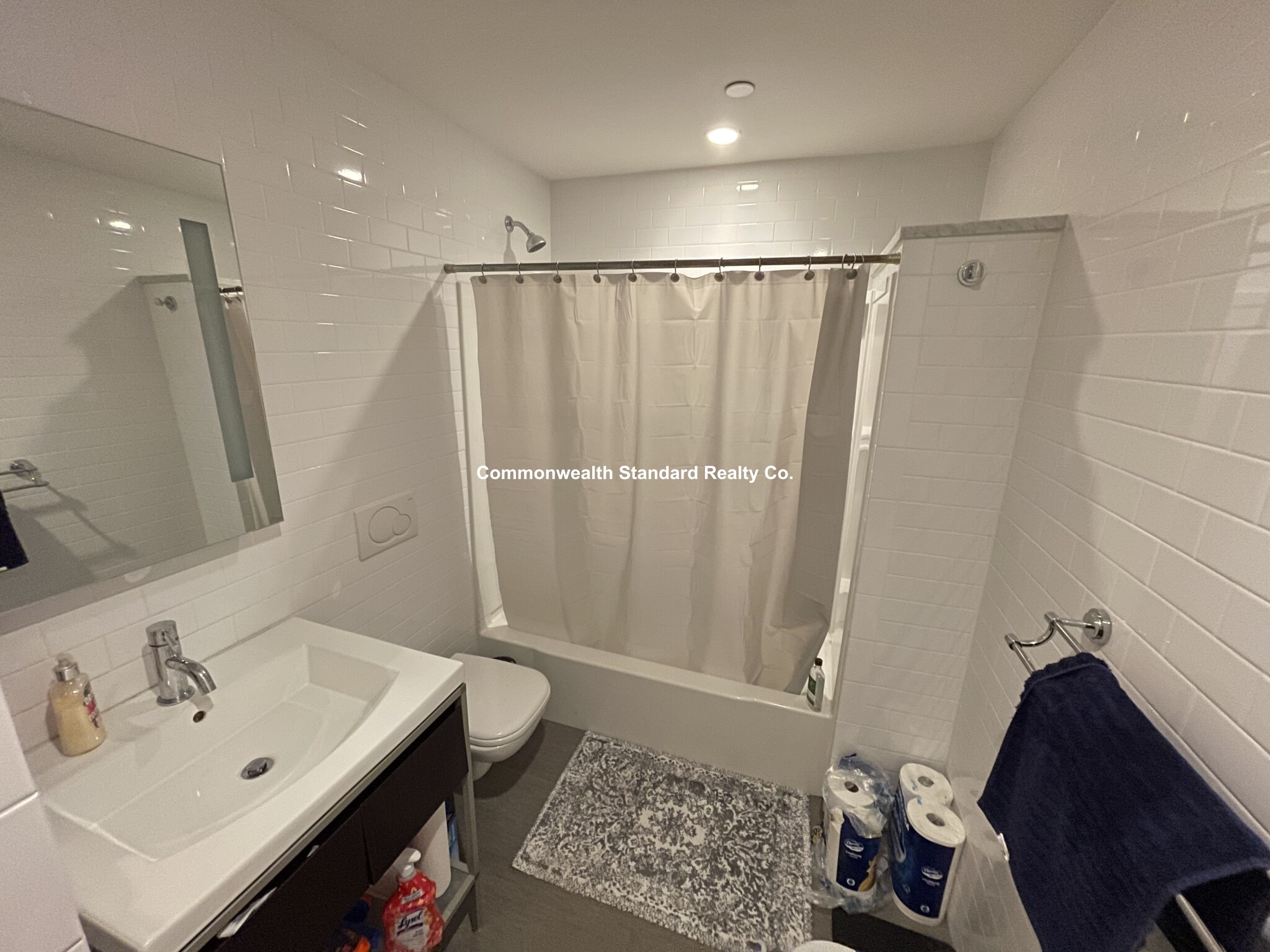 126 Charles St, East Cambridge