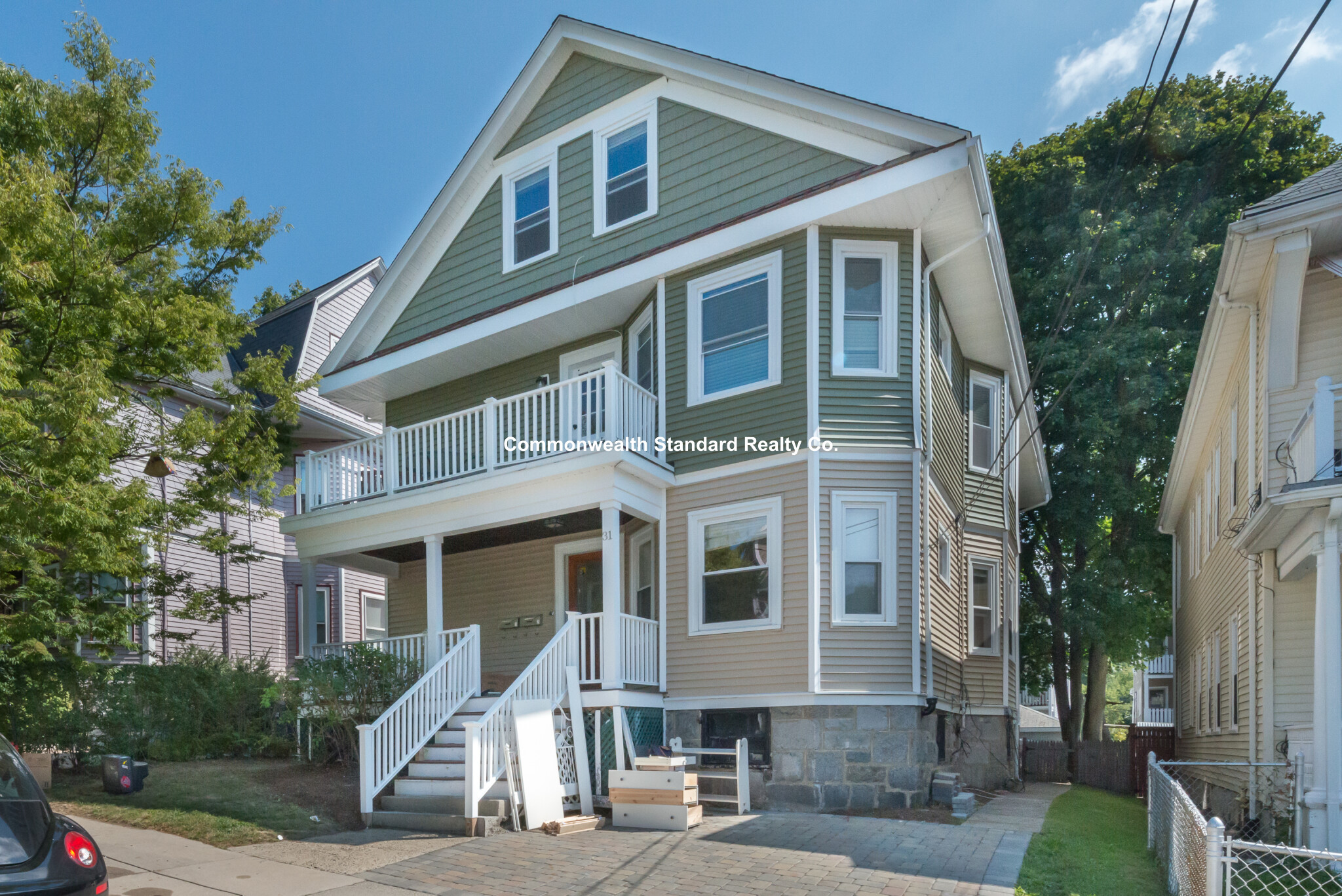 31 Champney St, Oak Square