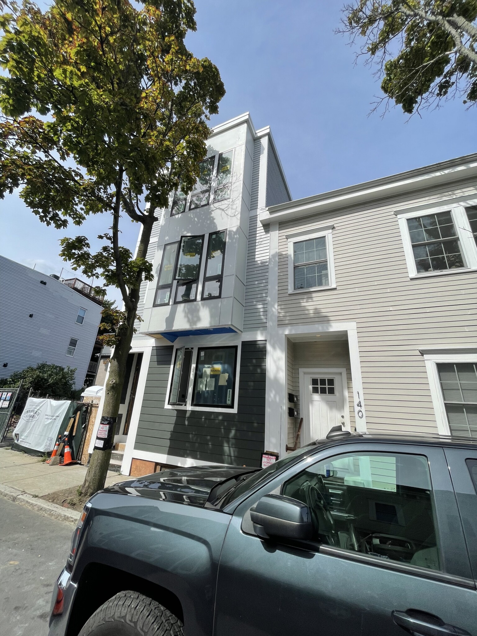 138 8th St, South Boston