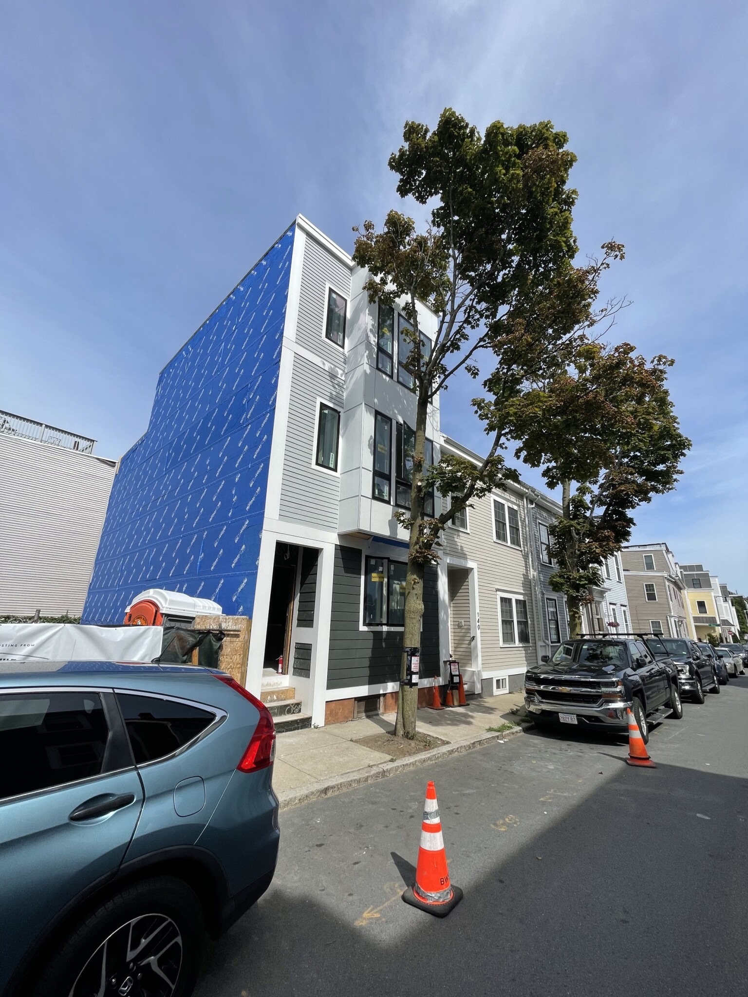 138 8th St, South Boston