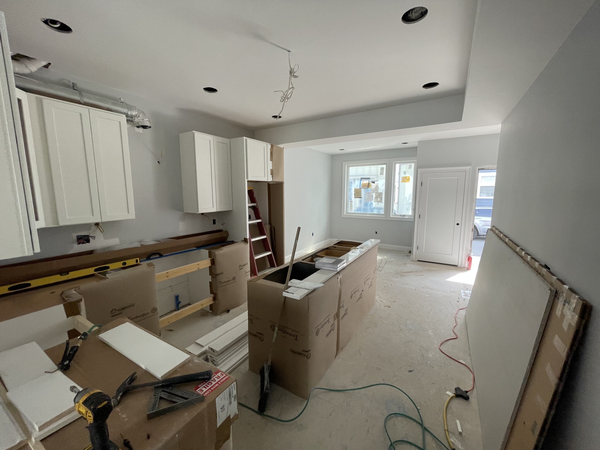 138 8th St, South Boston