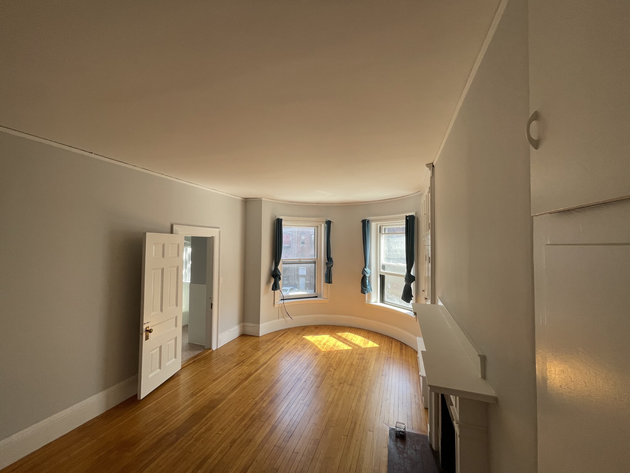 174 Bay State Rd, Fenway