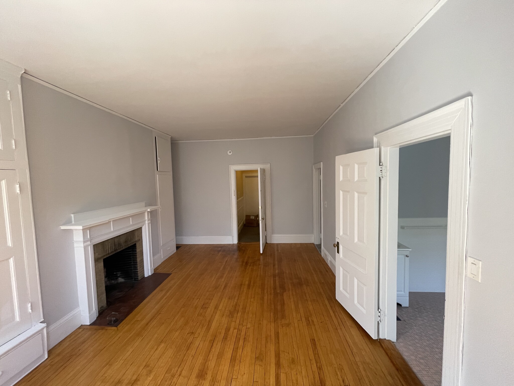 174 Bay State Rd, Fenway