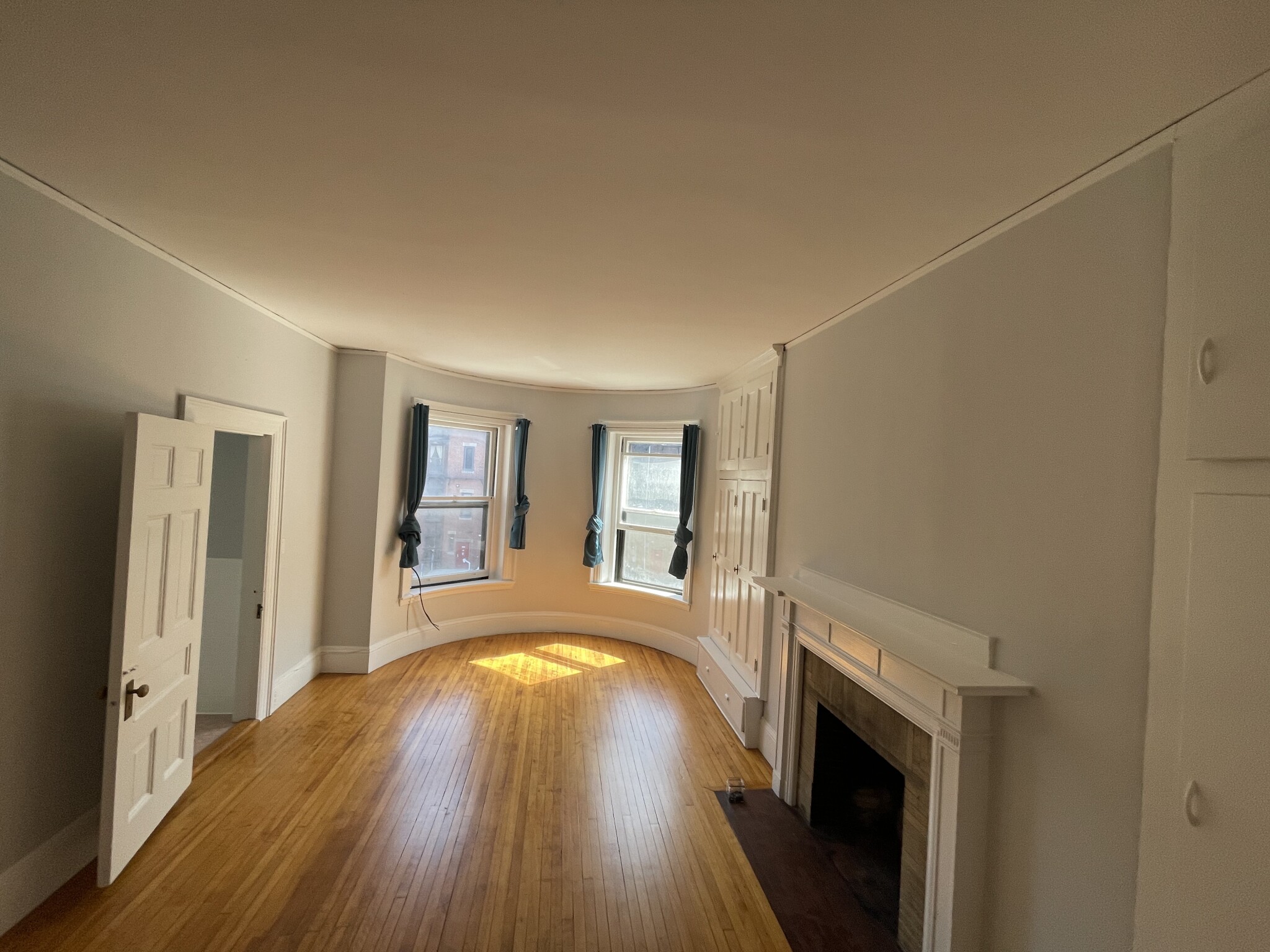 174 Bay State Rd, Fenway